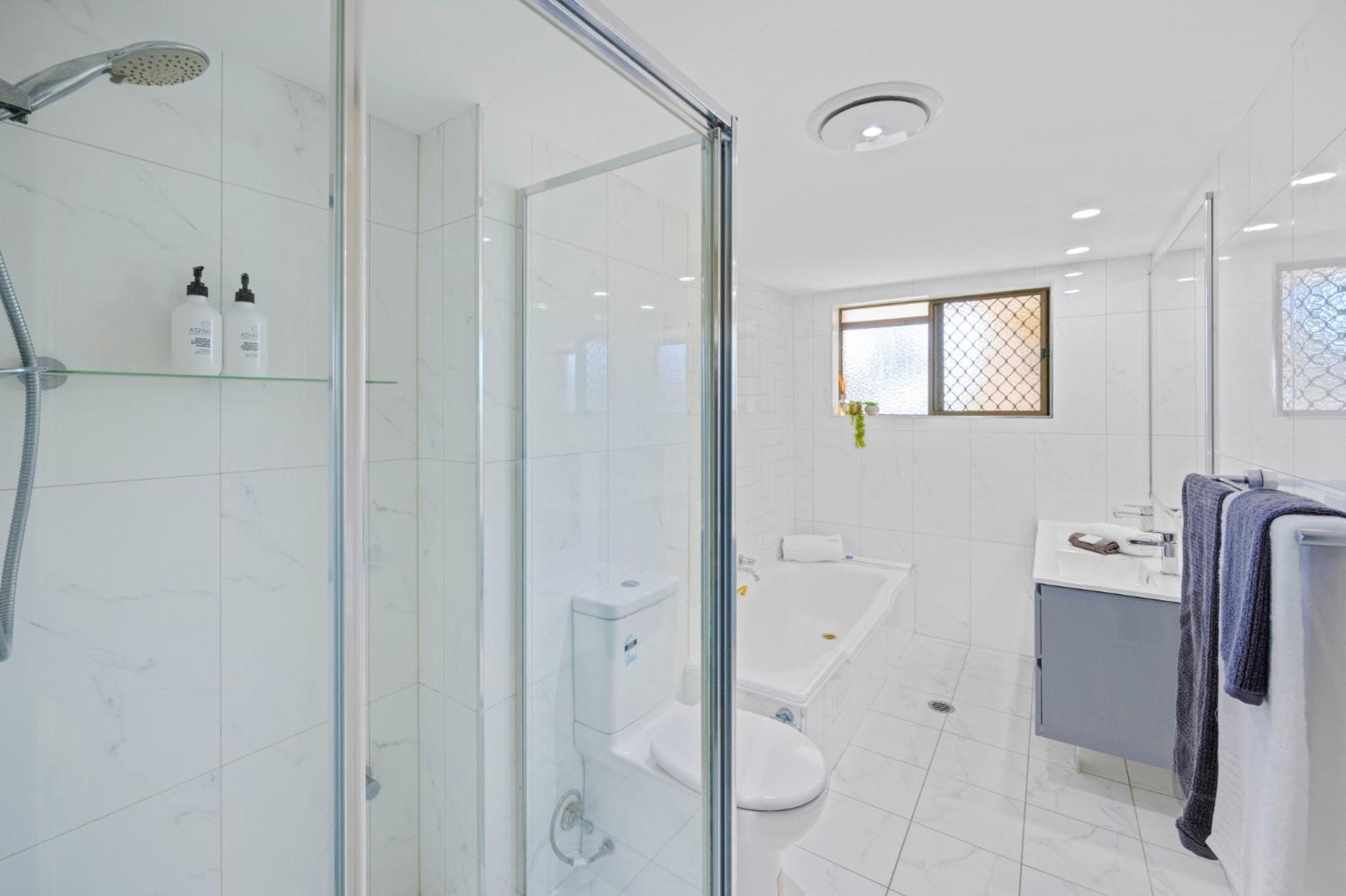 Town Beach Haven - Apt 5 Century21 beachfront