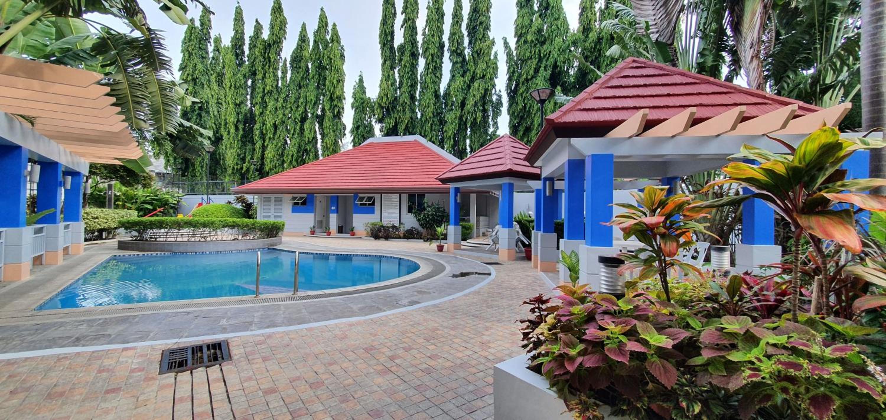 SCANDIA SUITES AT SOUTH FORBES Homey & Cozy 2-Bedroom Condo view 4