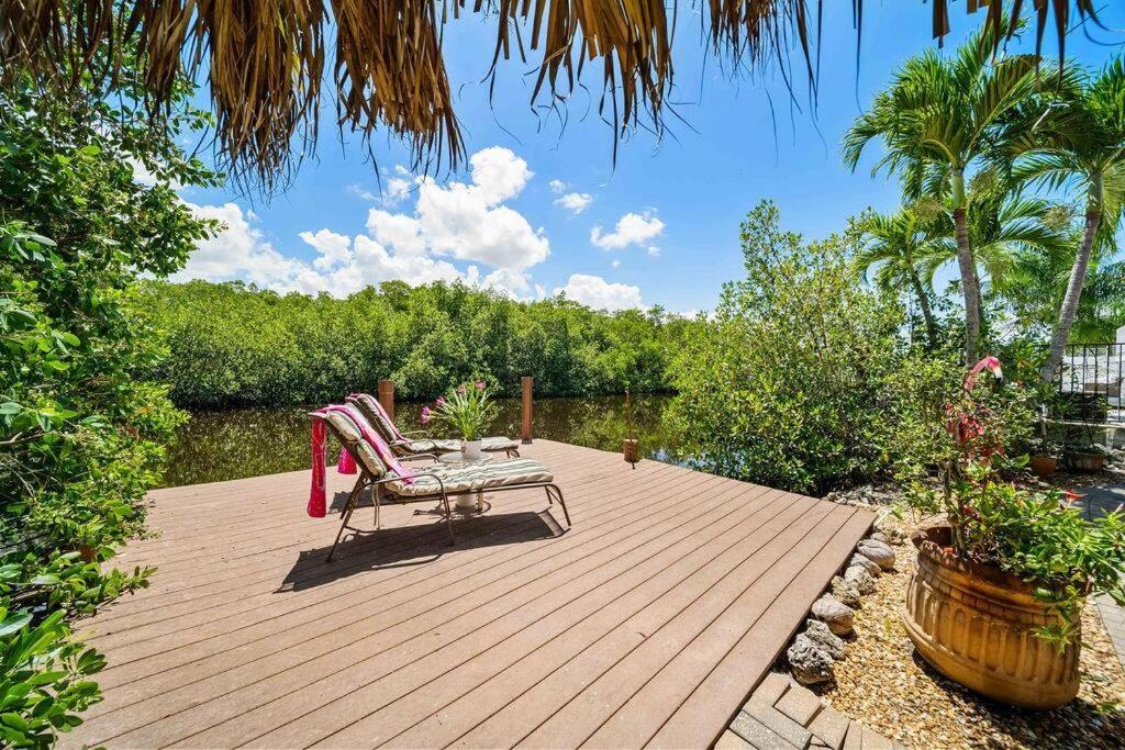3 BED 3 BATH Tropical Paradise WATERFRONT POOL HOUSE - On Canal - DIRECT ACCES TO GULF view 3