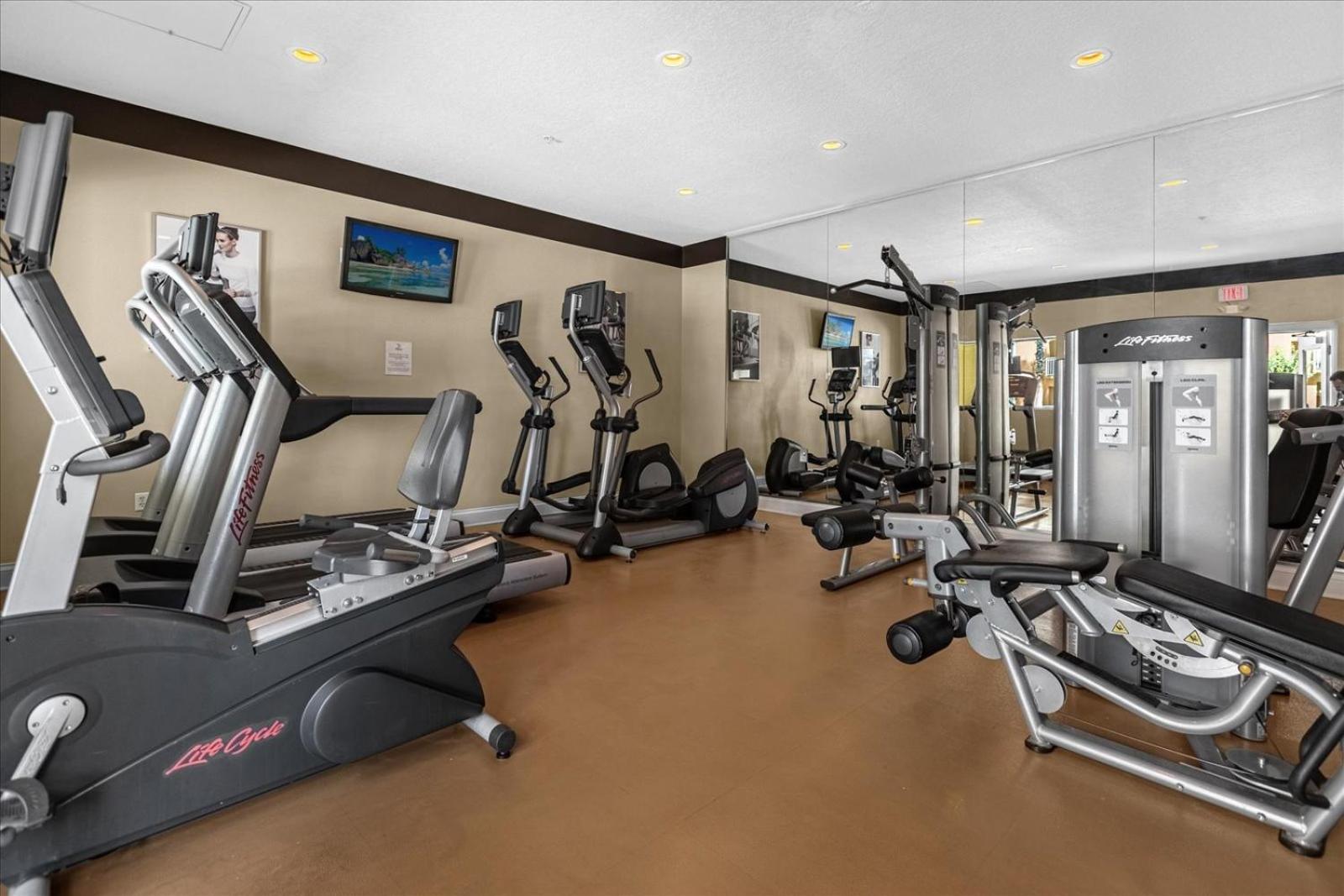 The Point, Lux Apartment 4 min from Universal