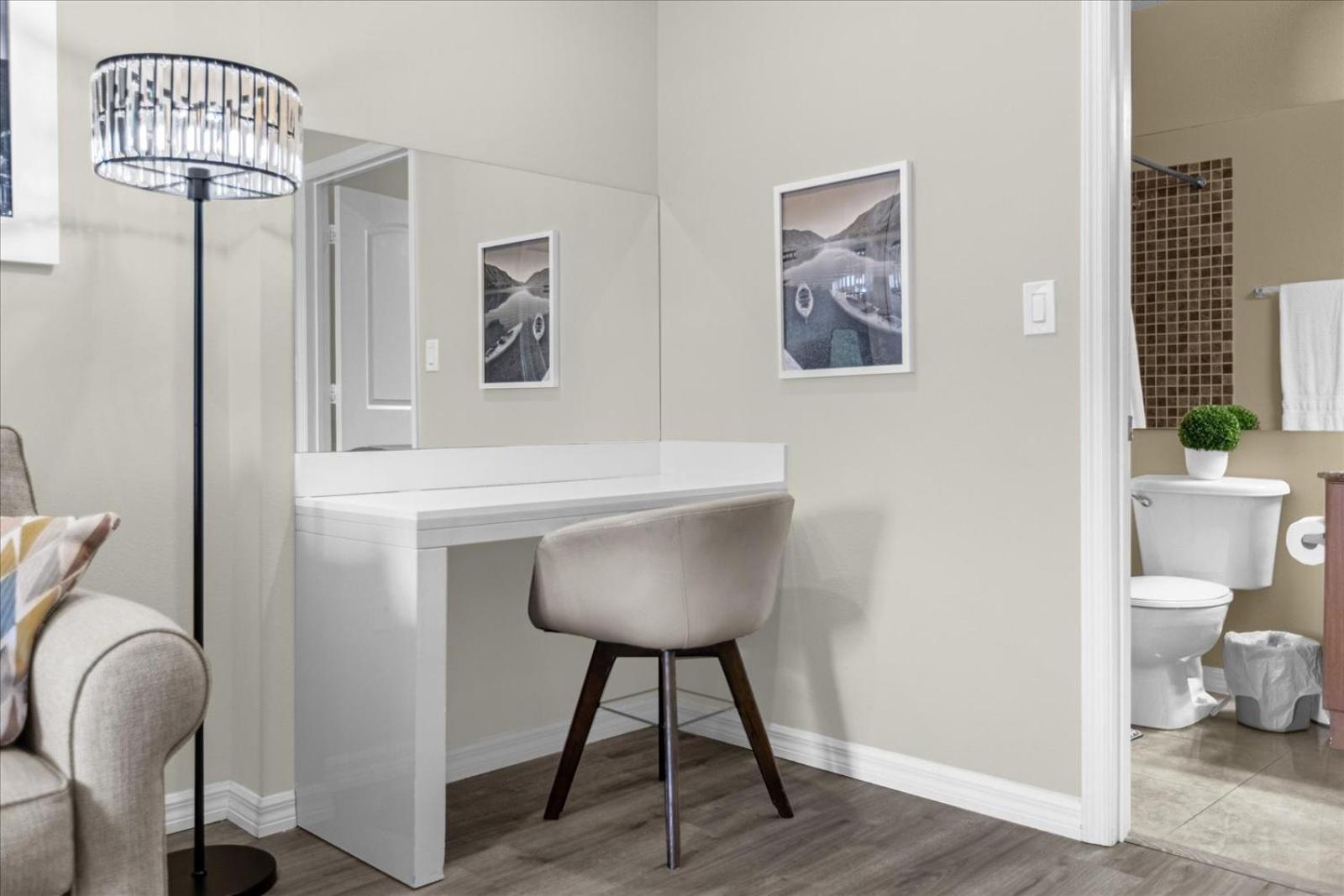 The Point, Lux Apartment 4 min from Universal