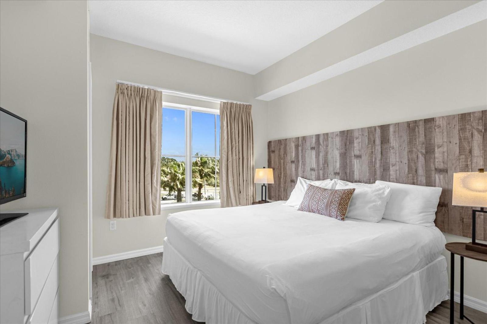 The Point, Lux Apartment 4 min from Universal