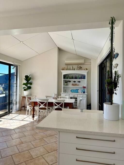 Stunning Ocean View Villa 2 Dunsborough