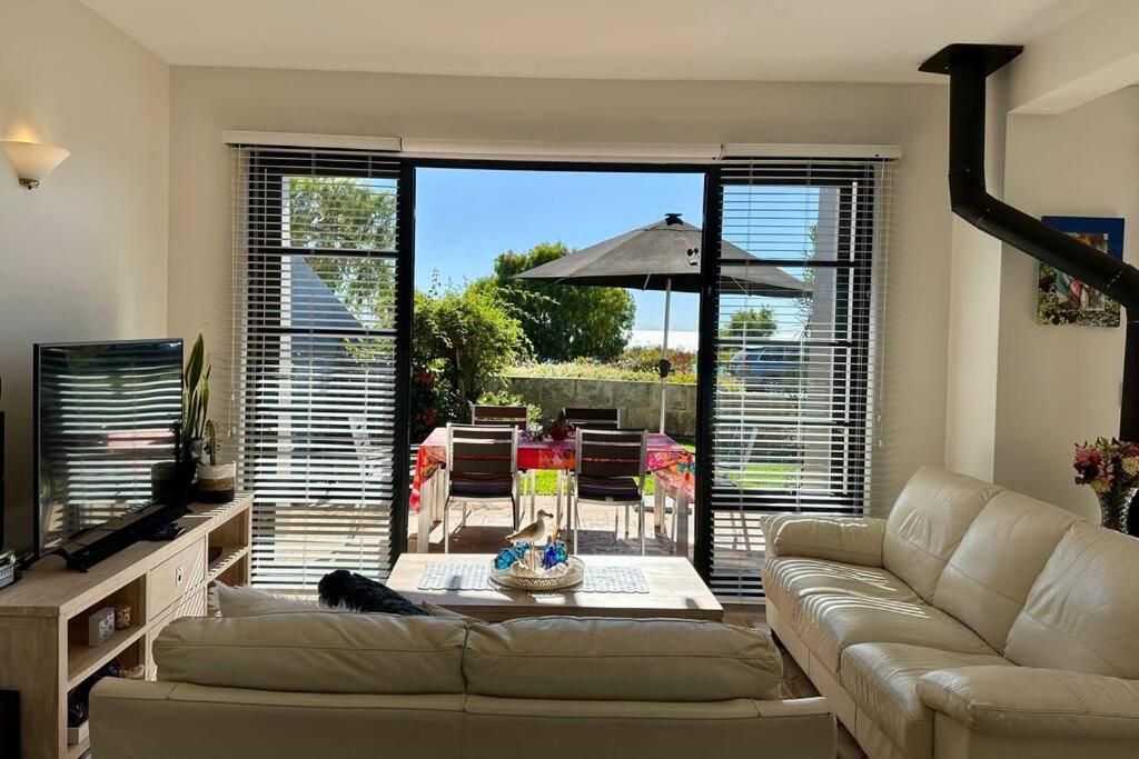 Stunning Ocean View Villa 2 Dunsborough