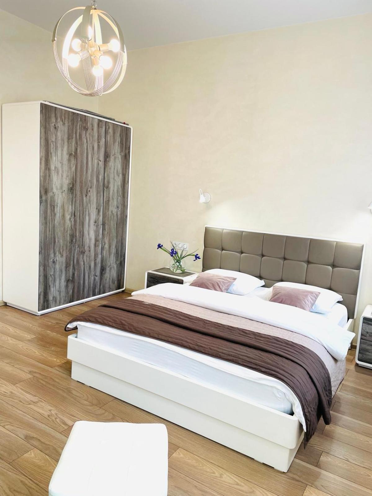 Apartment ЖД вокзал, Центр view 2