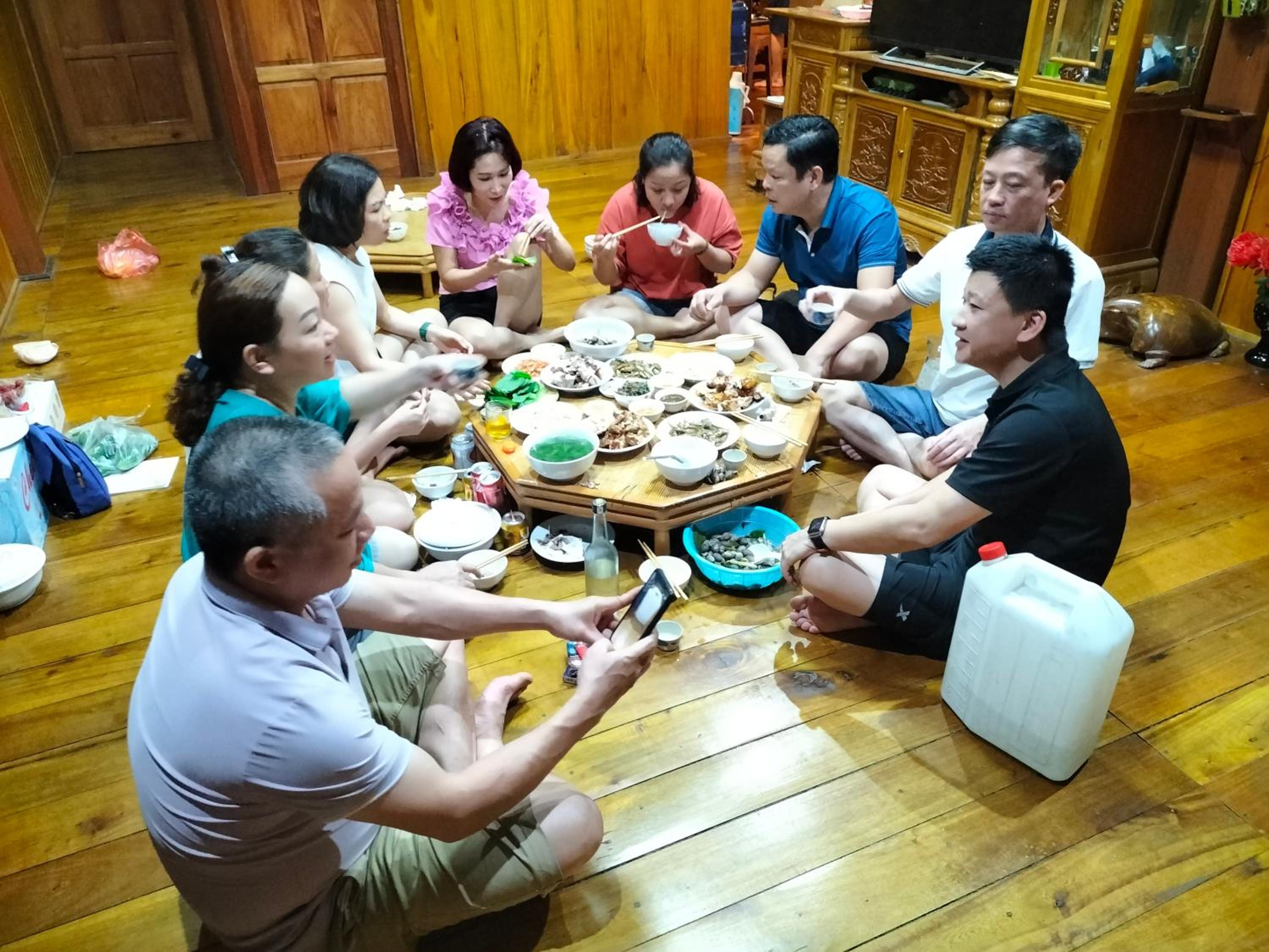 dining