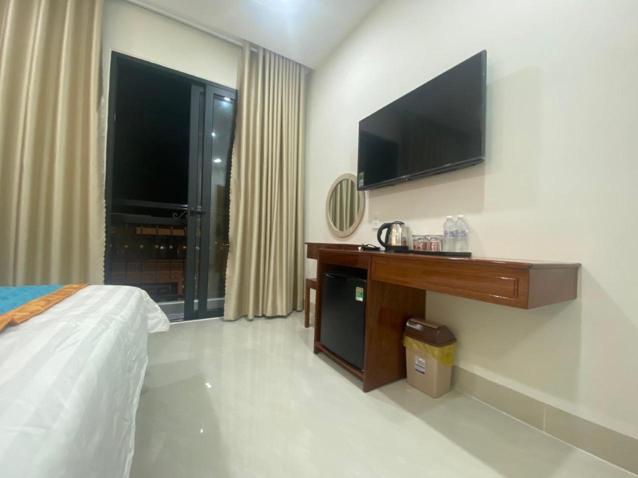 KHÁCH SẠN Biển Xanh