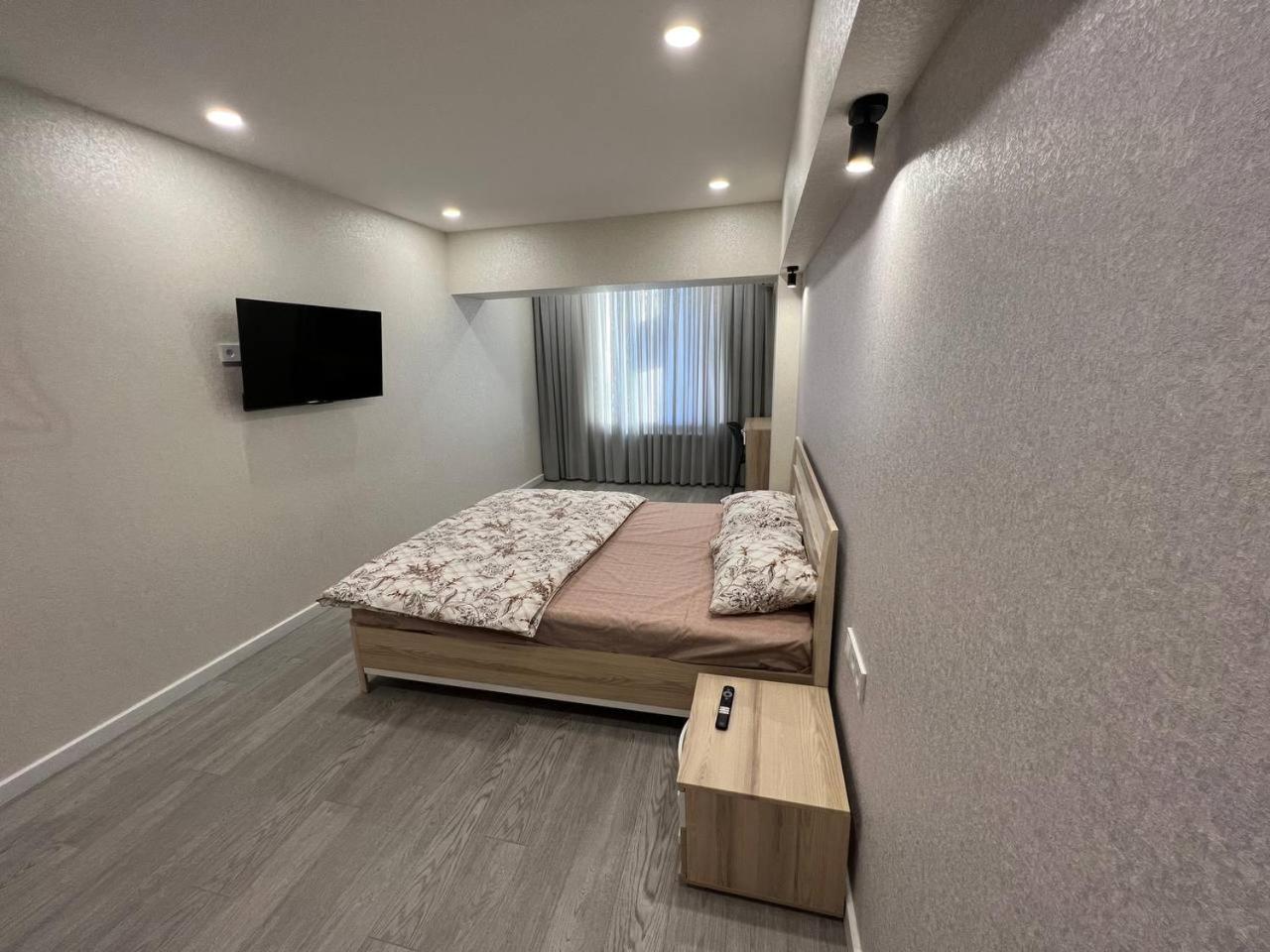 Chorsu Apartment 1 view 3