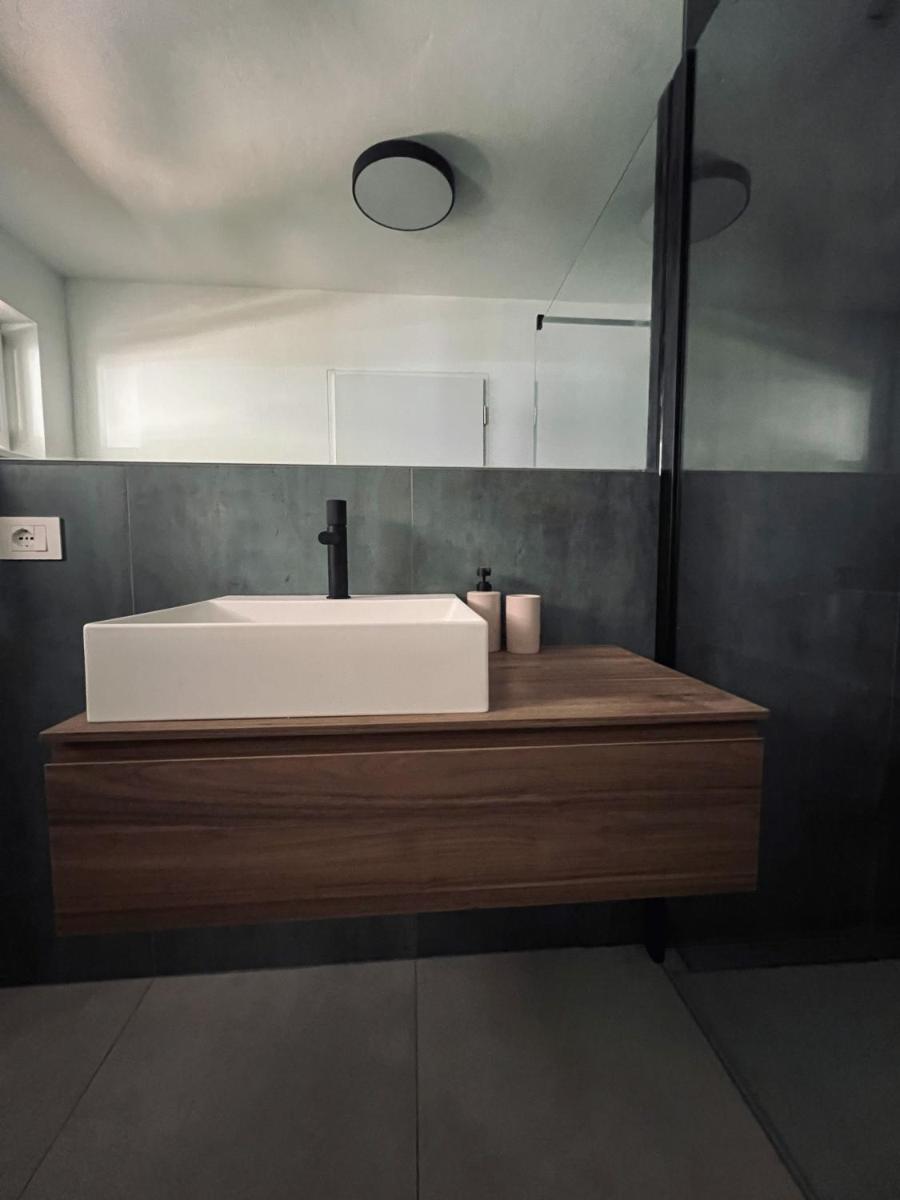 Mountain View Suites