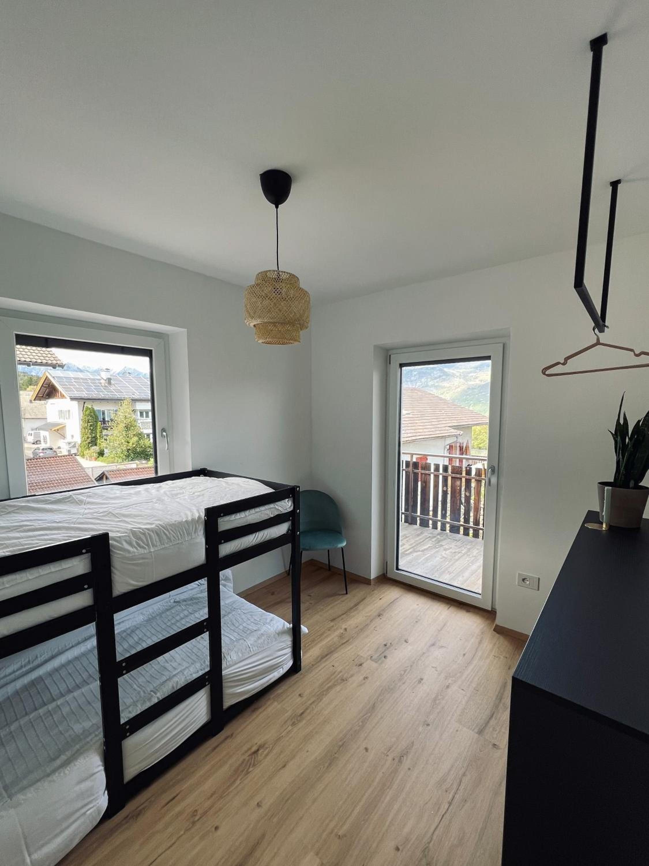 Mountain View Suites