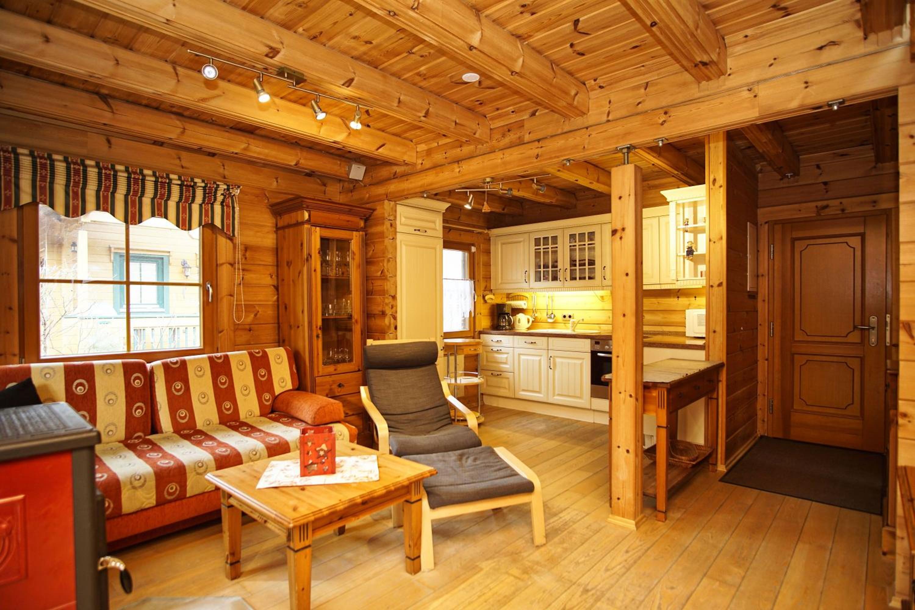 uriges Ferienhaus, ruhige Lage dicht am Strand, Kamin - Ferienhaus Ostseeperle