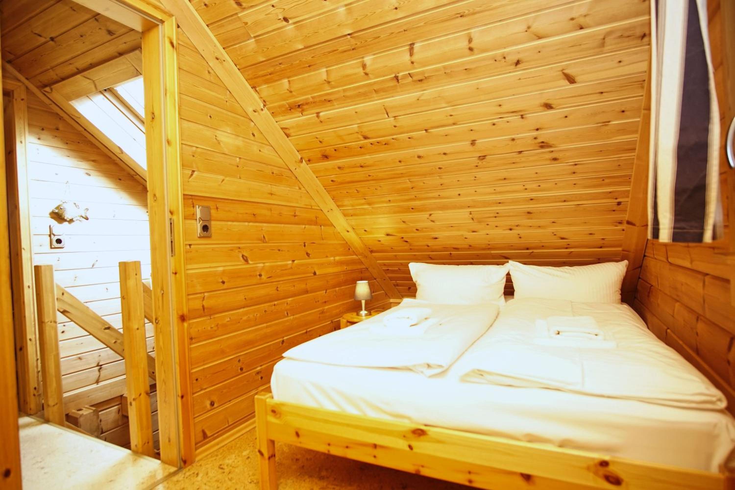 uriges Ferienhaus, ruhige Lage dicht am Strand, Kamin - Ferienhaus Ostseeperle