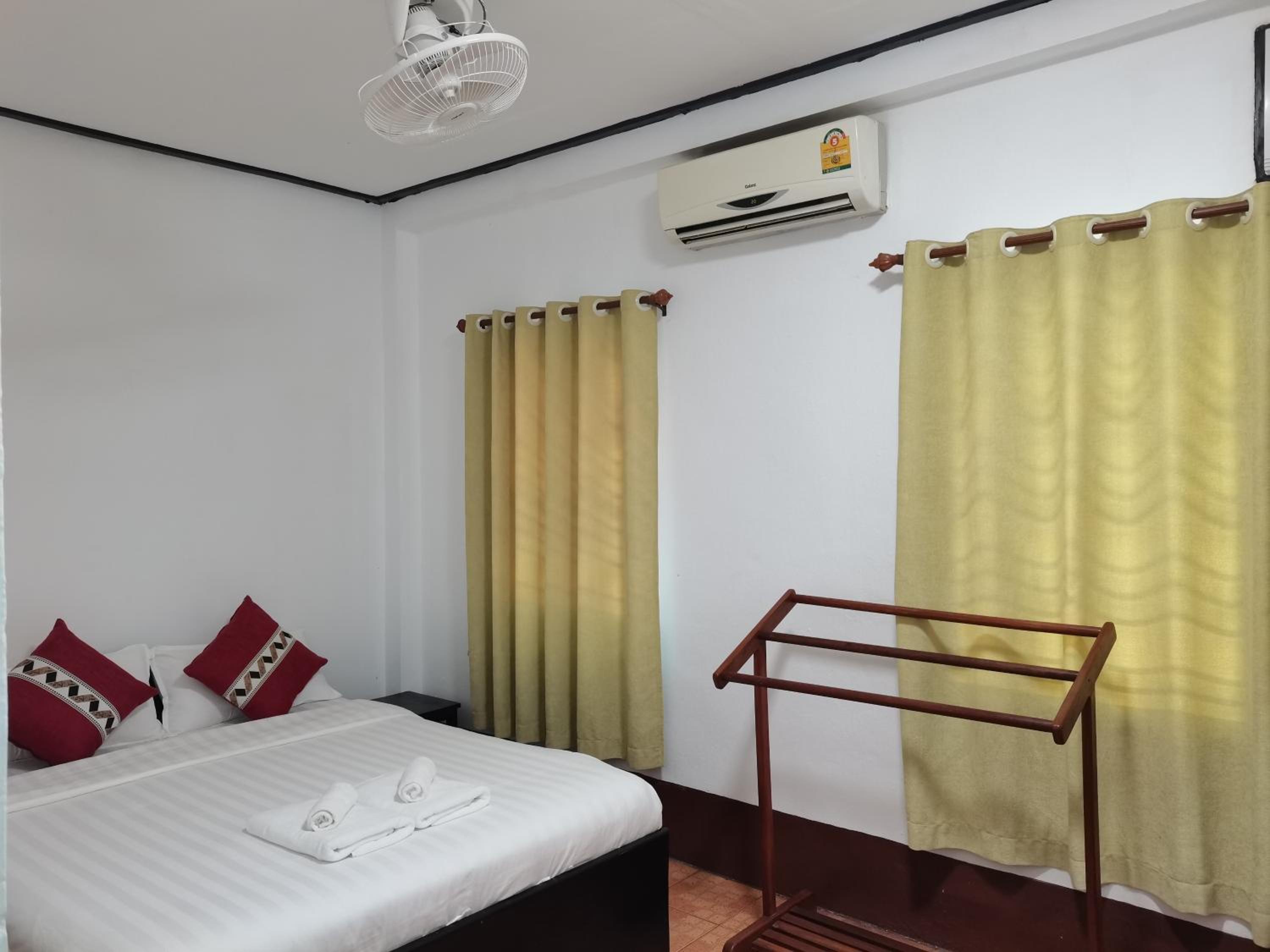 PHAI GUESTHOUSE
