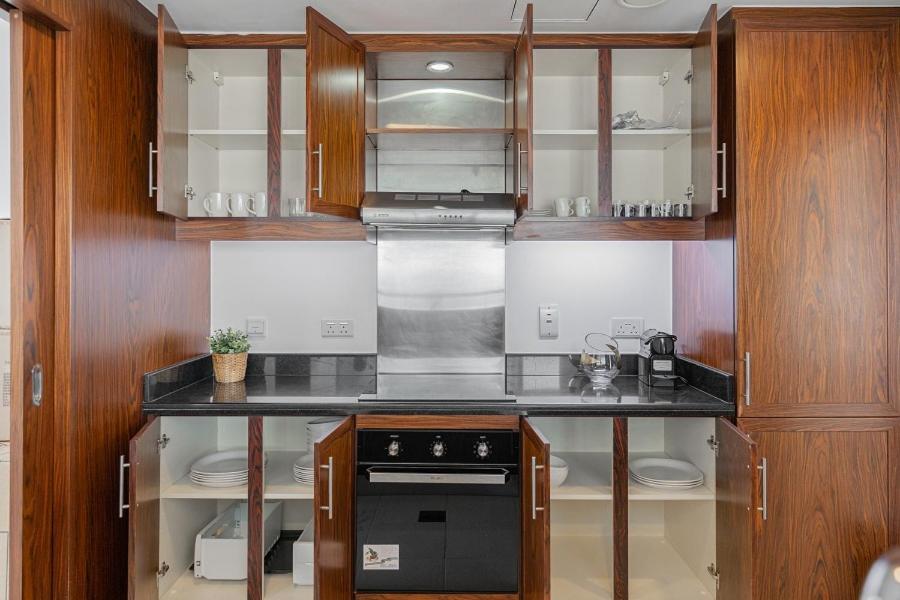 Splendid Apartments with Burj Khalifa and Fountain View