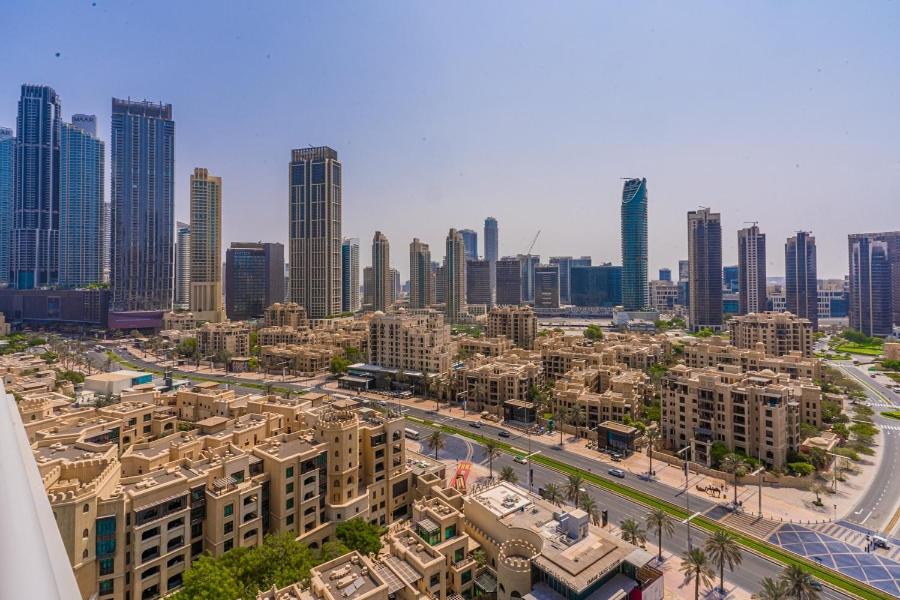Splendid Apartments with Burj Khalifa and Fountain View
