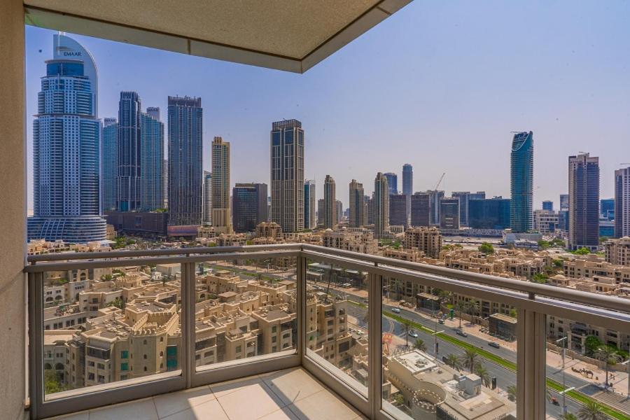 Splendid Apartments with Burj Khalifa and Fountain View