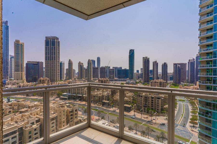 Splendid Apartments with Burj Khalifa and Fountain View