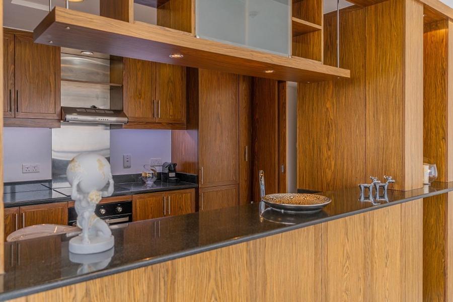 Splendid Apartments with Burj Khalifa and Fountain View