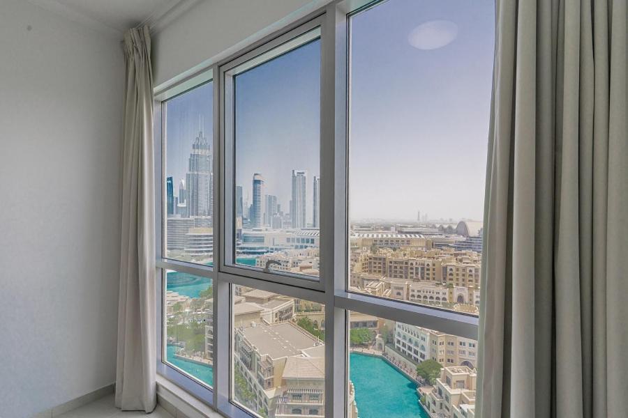 Splendid Apartments with Burj Khalifa and Fountain View