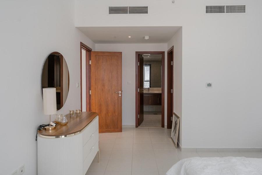 Splendid Apartments with Burj Khalifa and Fountain View