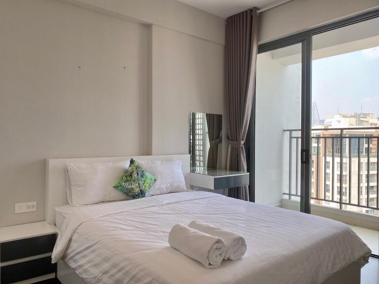 Jun Infinity Home Rivergate Residence