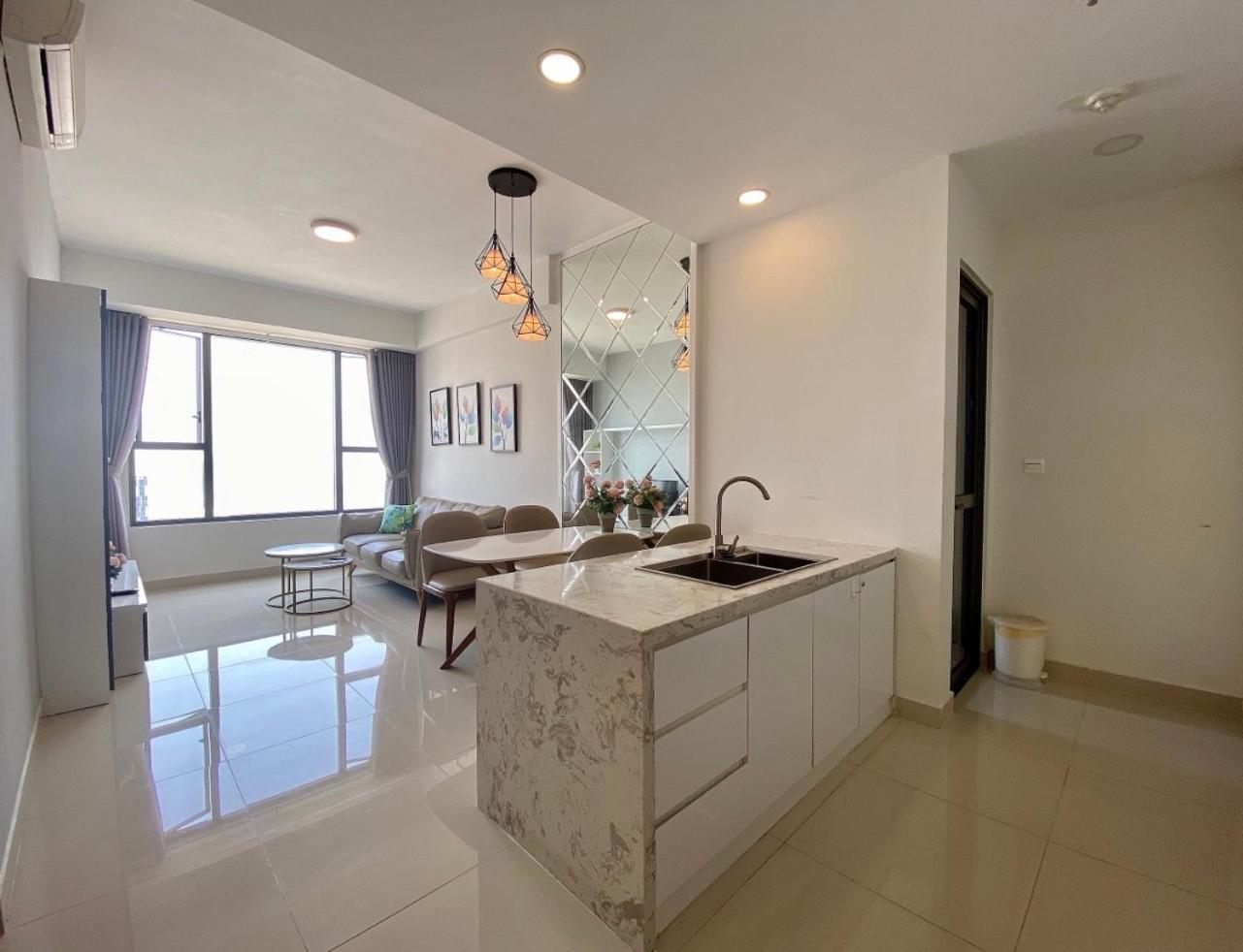 Jun Infinity Home Rivergate Residence