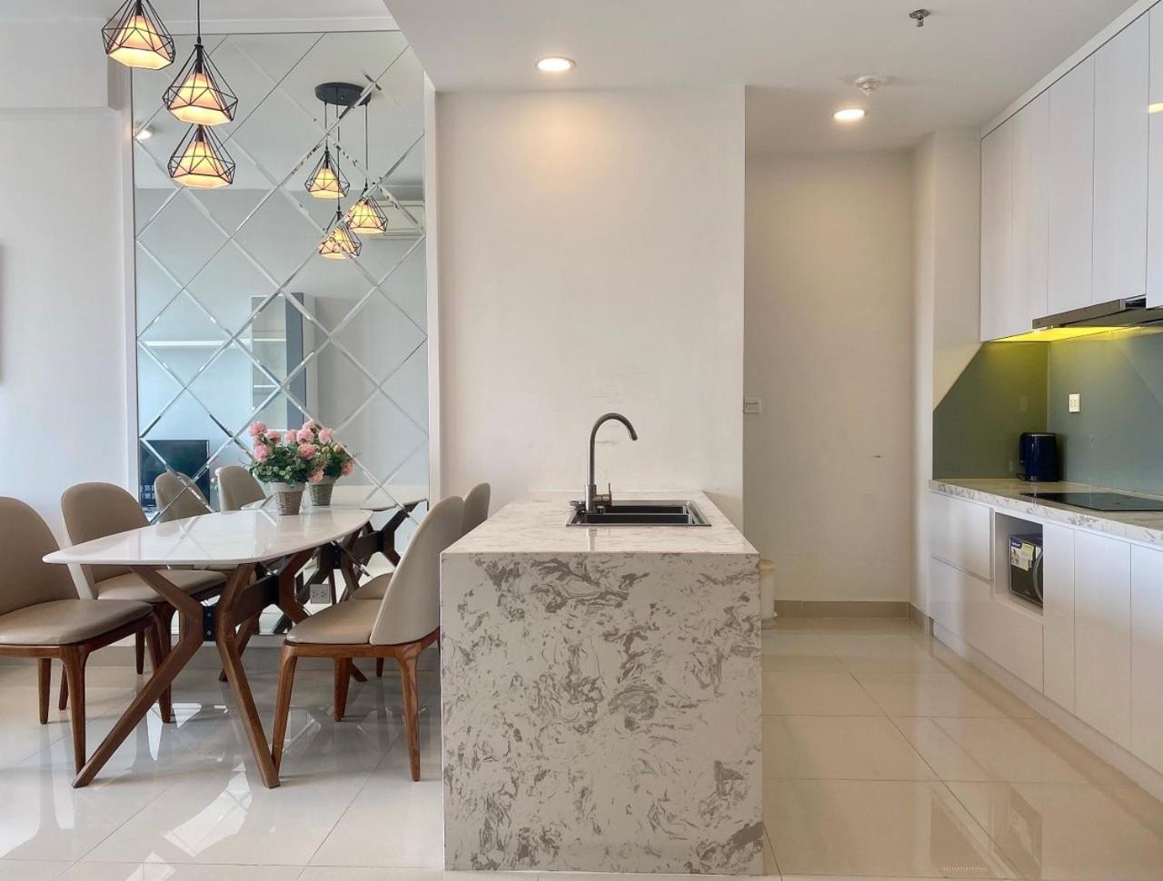 Jun Infinity Home Rivergate Residence