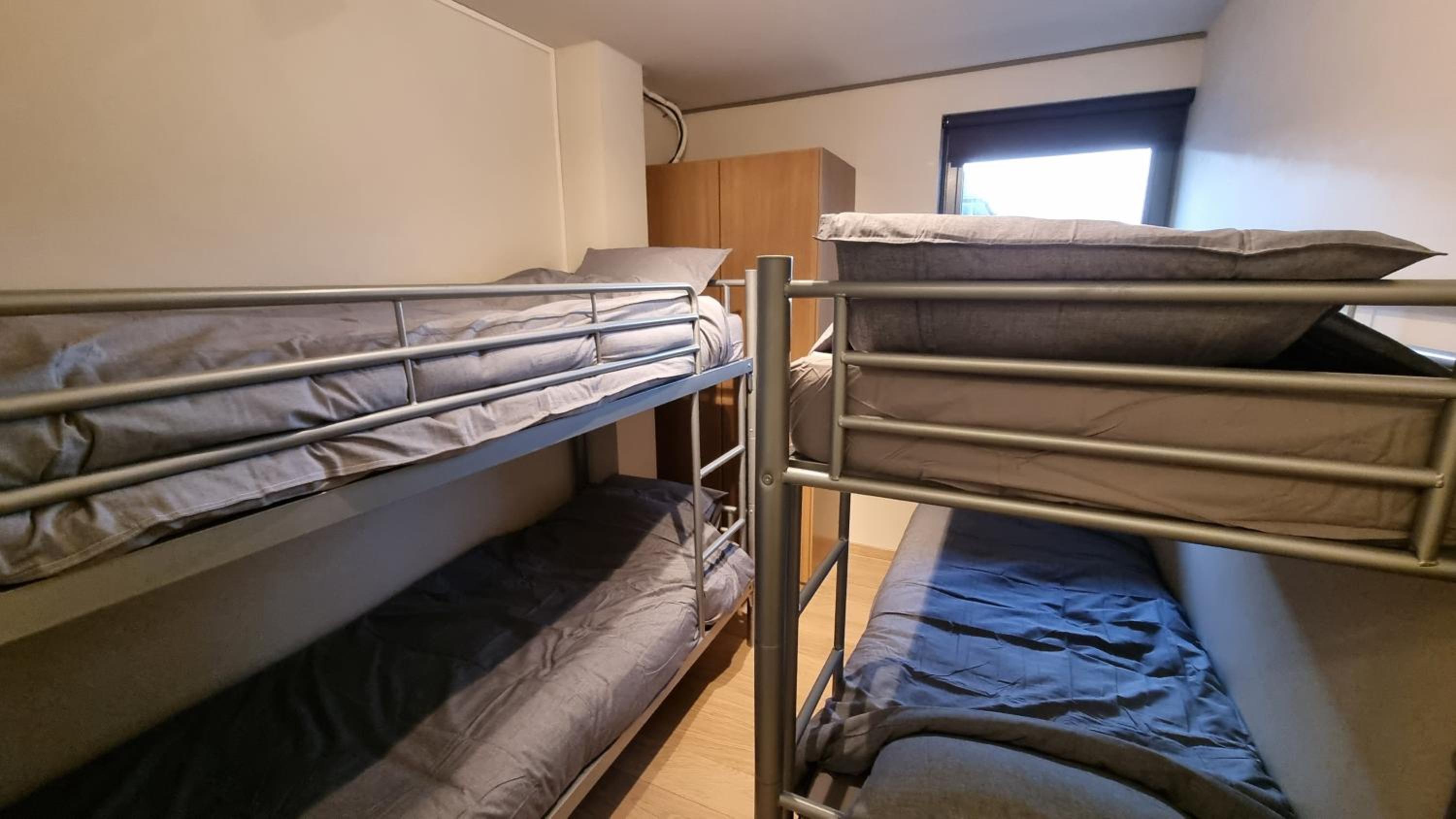 Sans Souci Superior - Ruim, lichtrijk appartement met privé parking