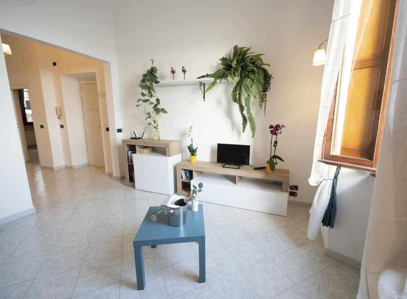 Alloggio in palazzina stile Liberty Fronte Mare view 4