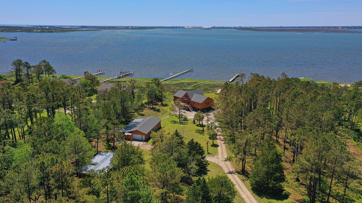 Nautical Getaway home view 4
