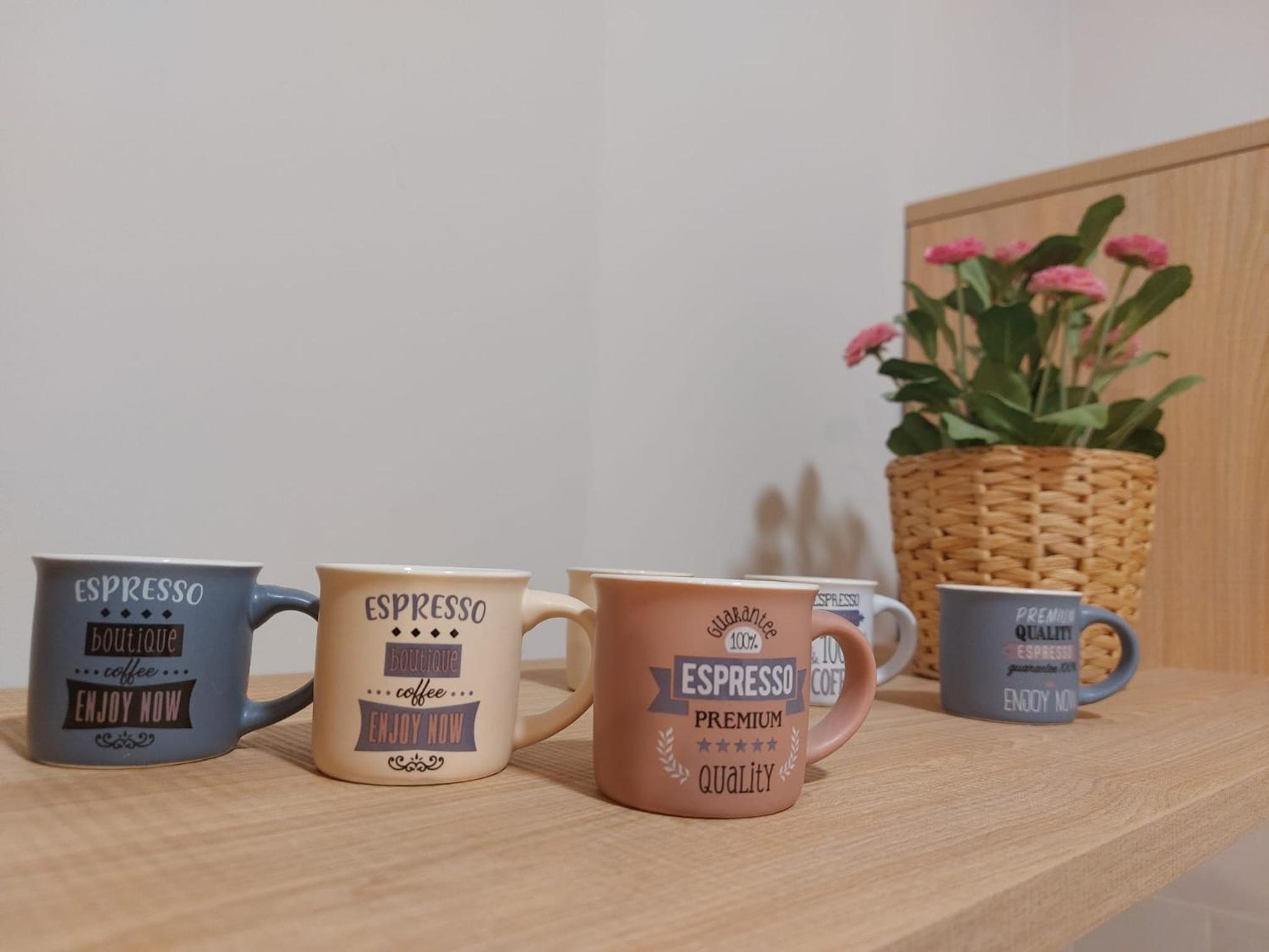 Habitación en apartamento con zonas comunes compartida H3