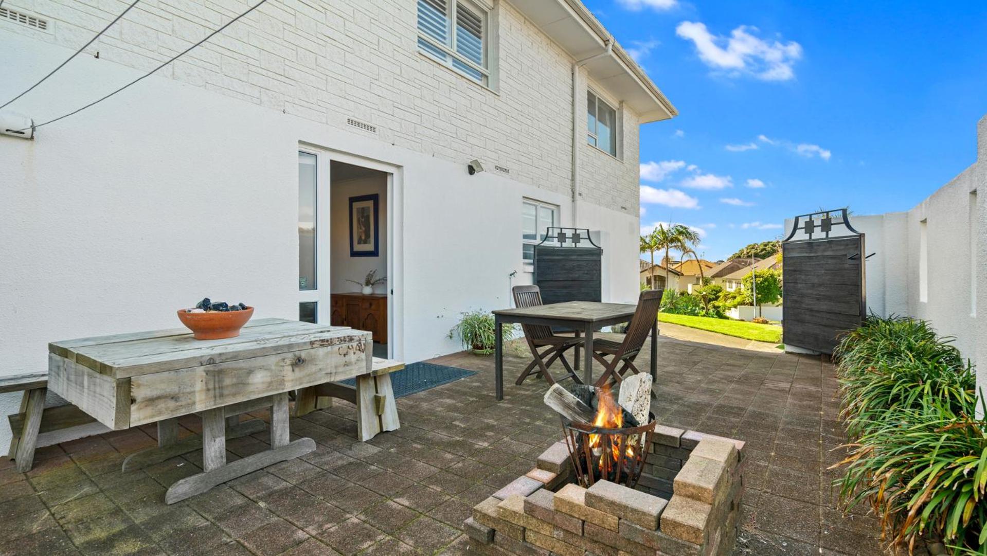 Upsides and Good Vibes - Mount Maunganui Unit view 2