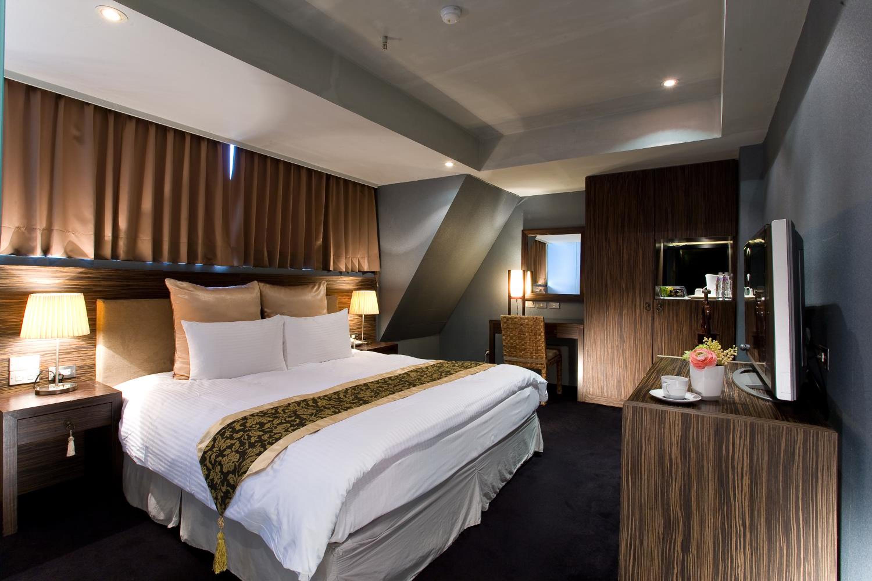 H.M.Hotel