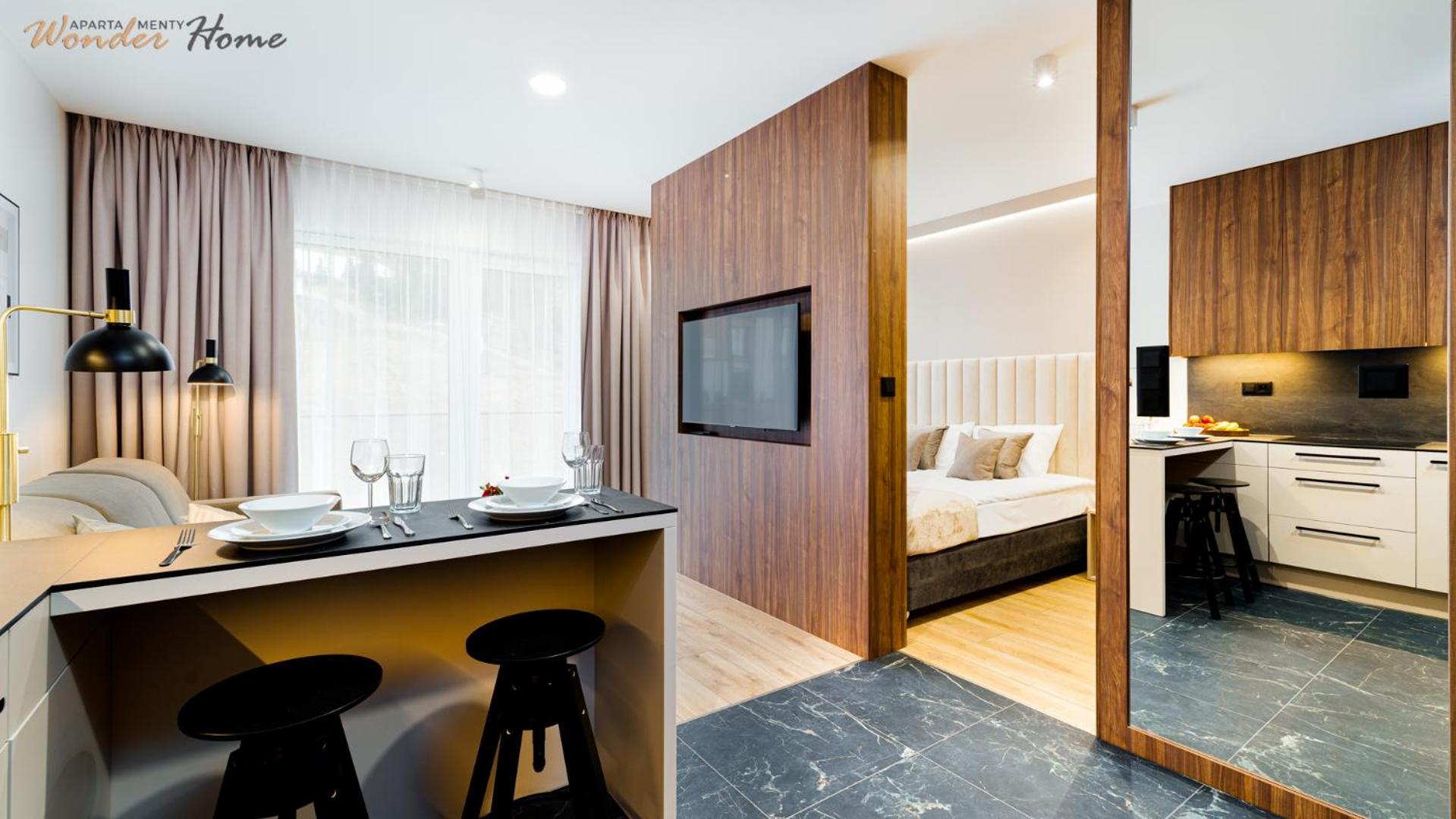 Wonder Home - Apartamenty Hillside tuż przy stoku, sklep, plac zabaw i zewnętrzna siłownia na terenie kompleksu