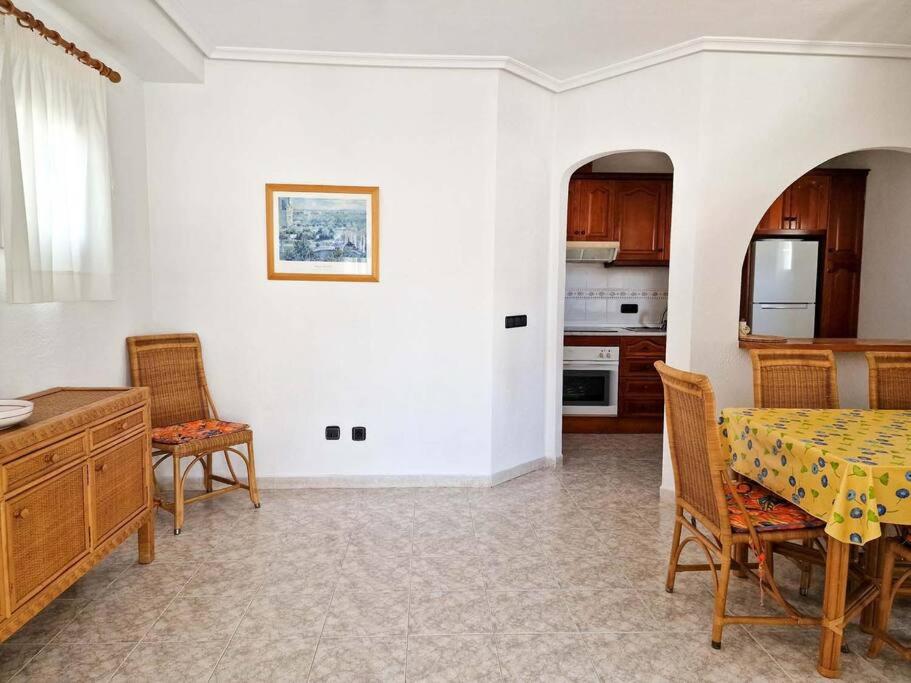 On top floor, with big terrace view 3