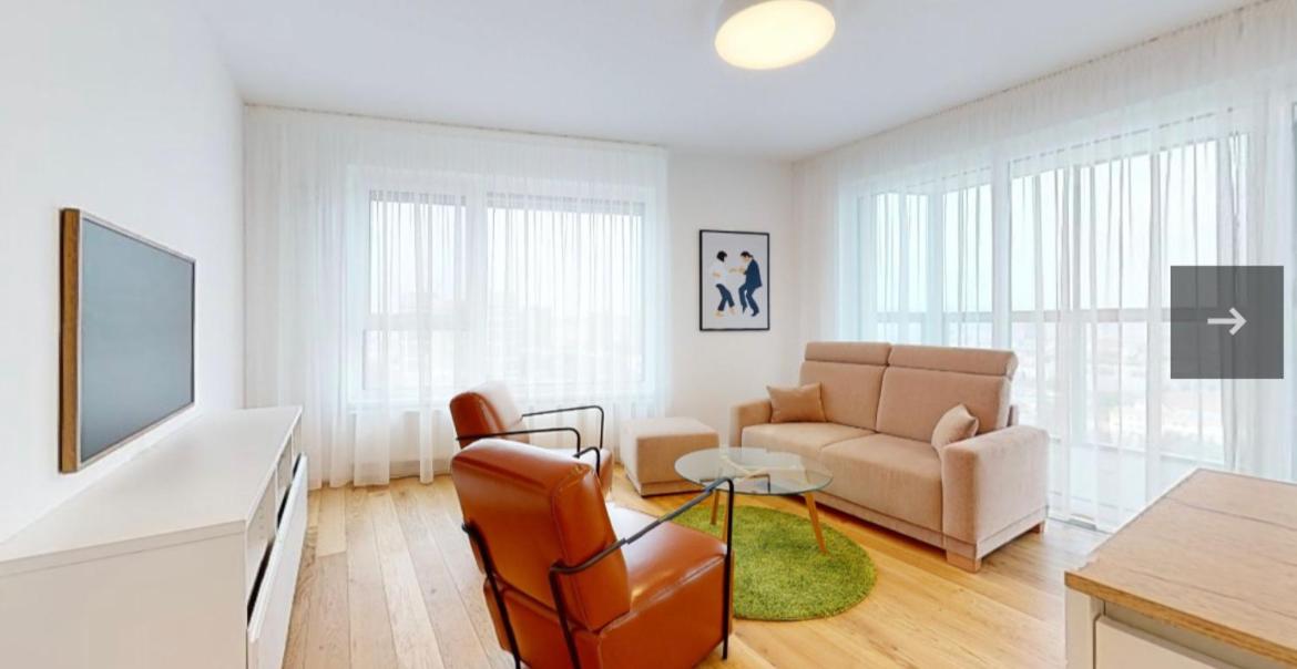 Stylish condo with stunning view possibility of parking view 3