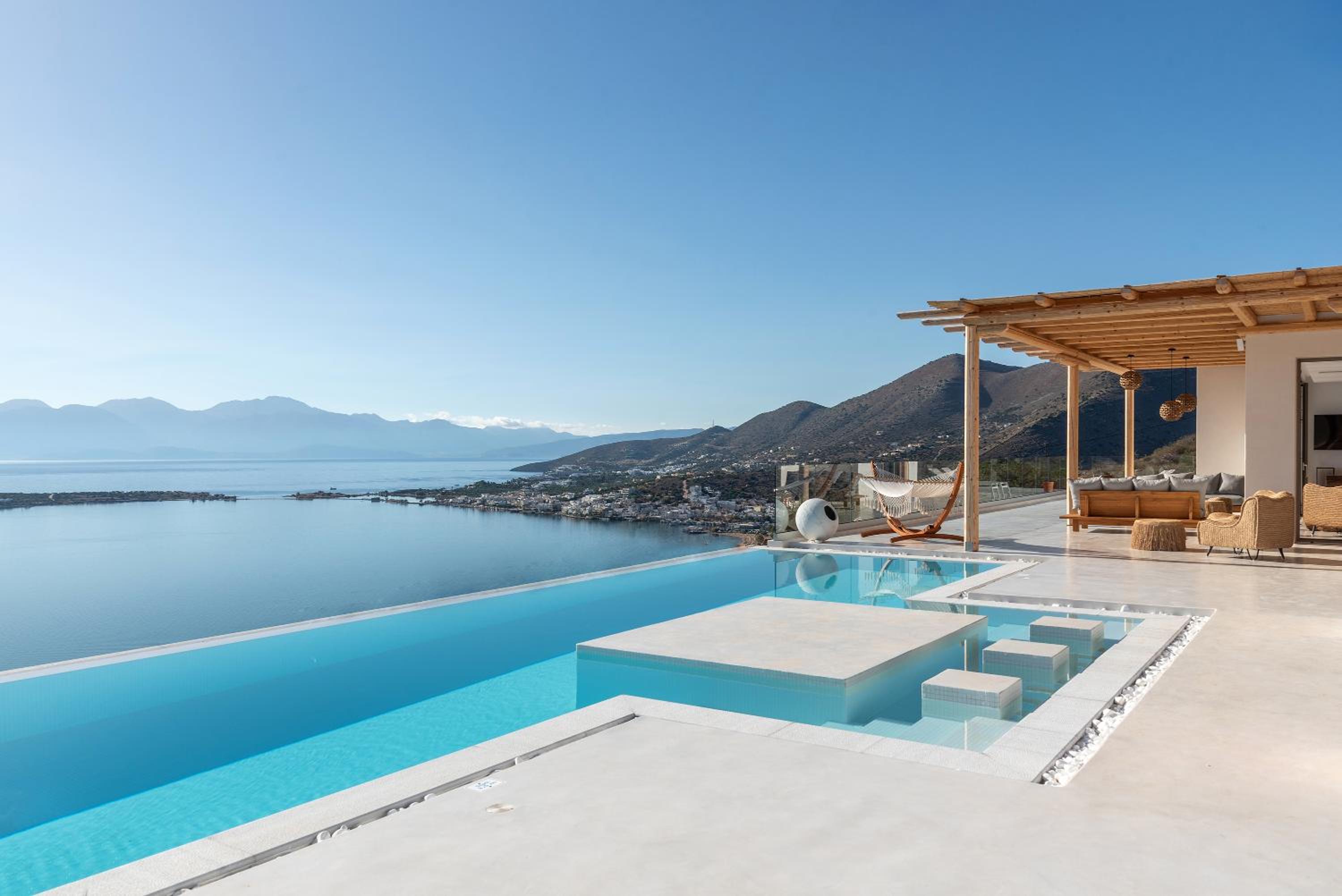 New Serenity Art Villa Elounda view 3