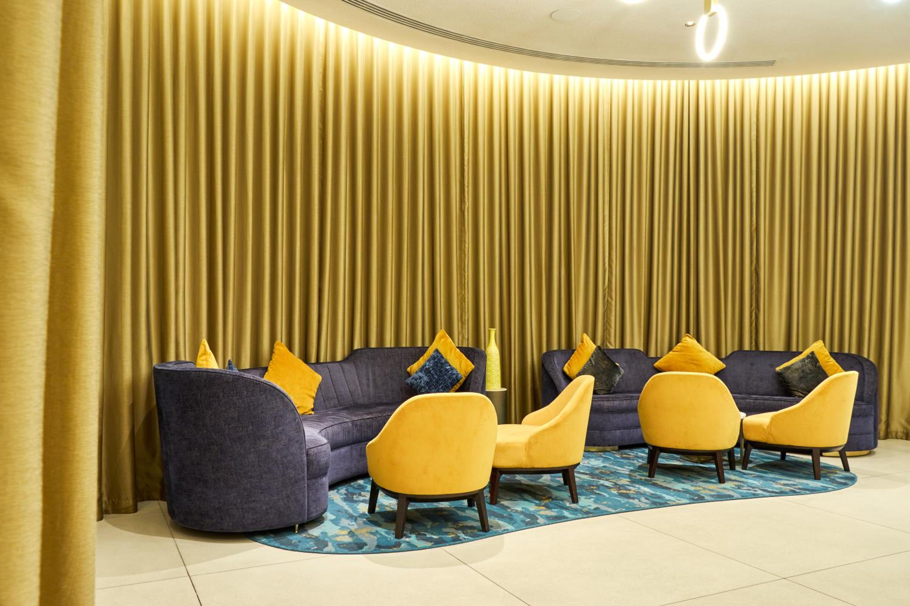 The Cumberland, London 4