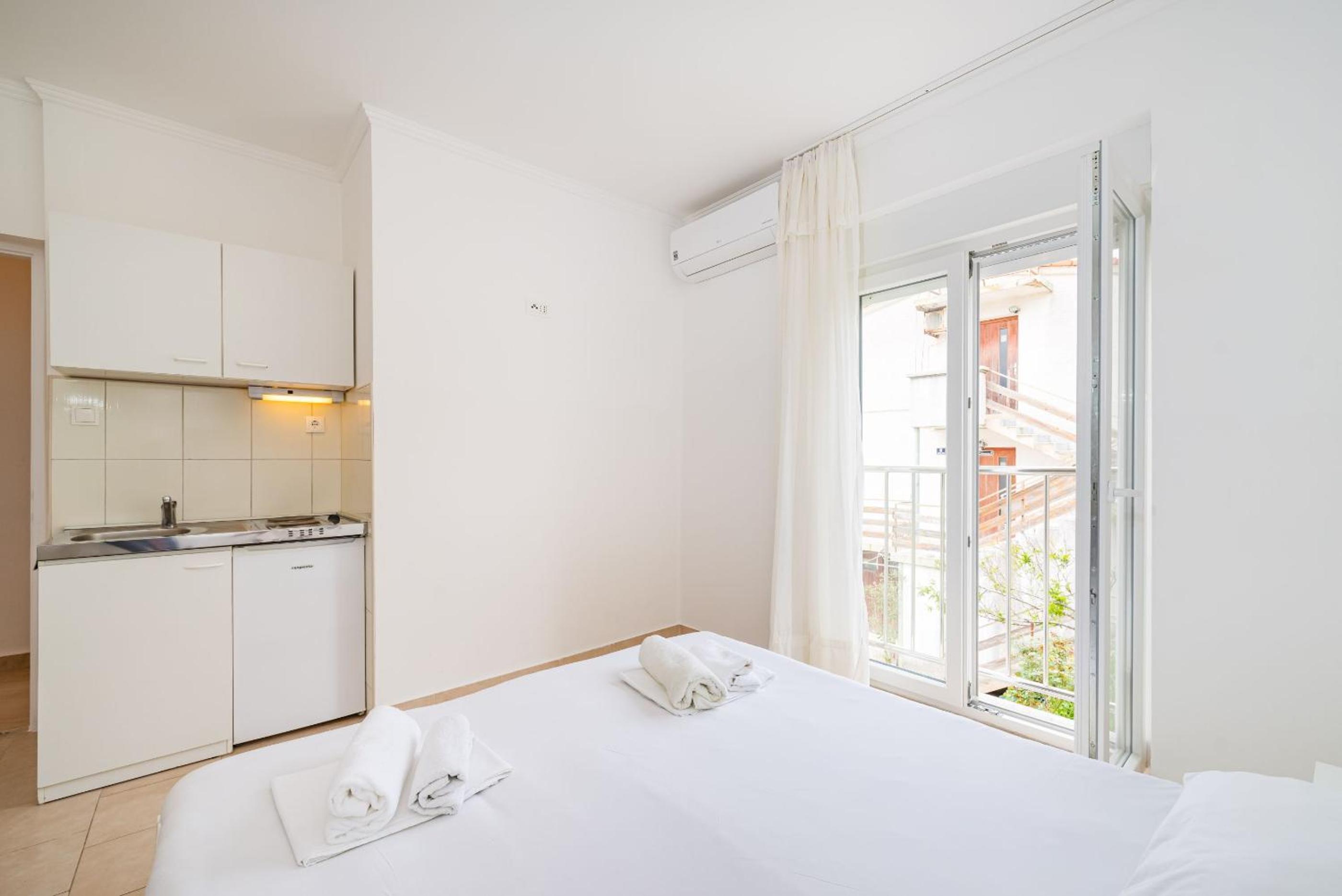 Studio Apartments Near Center
