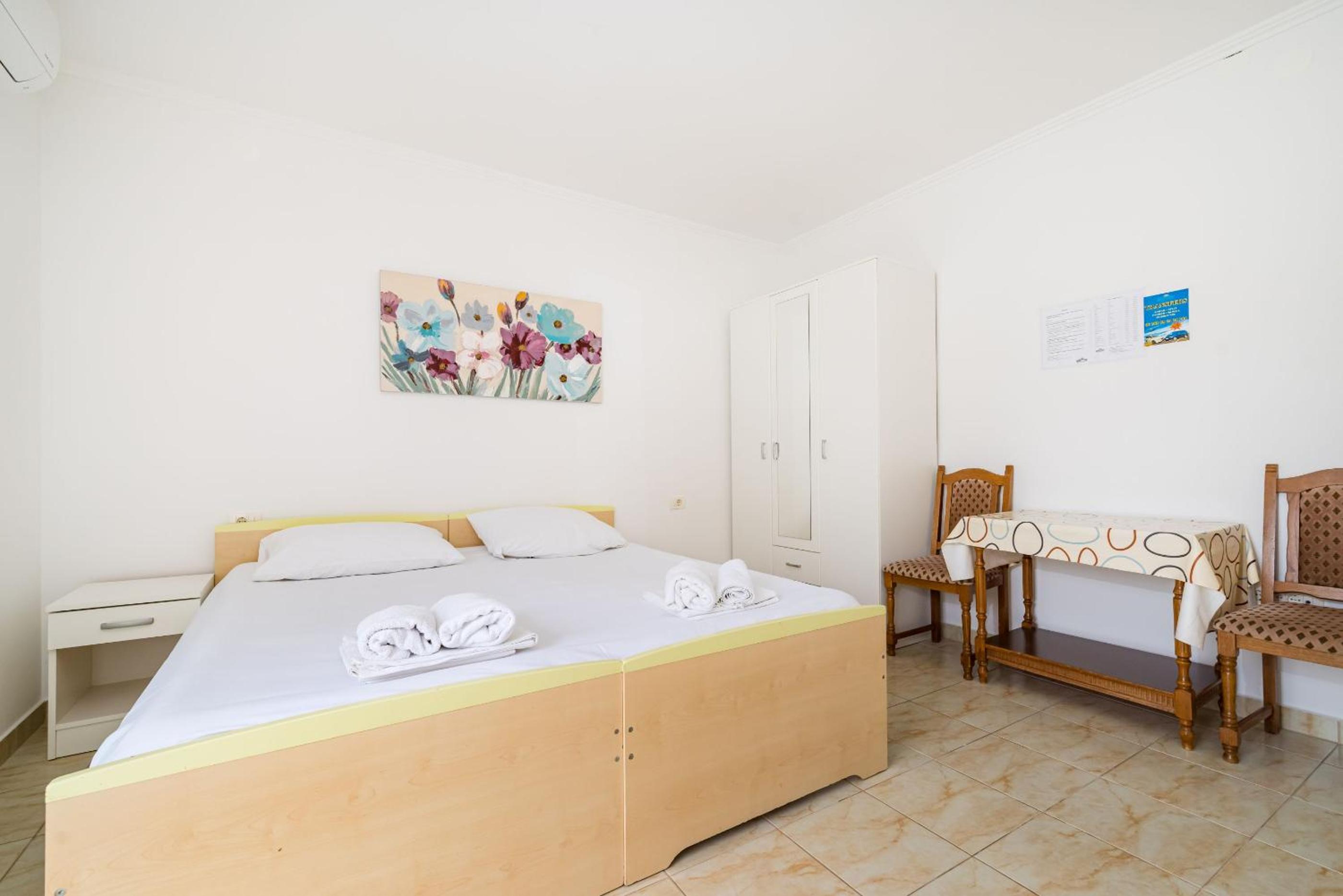 Studio Apartments Near Center