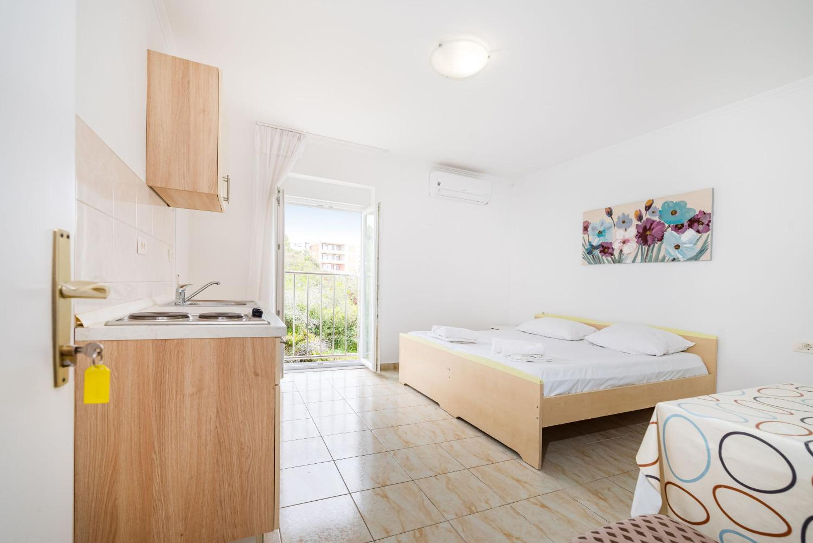 Studio Apartments Near Center