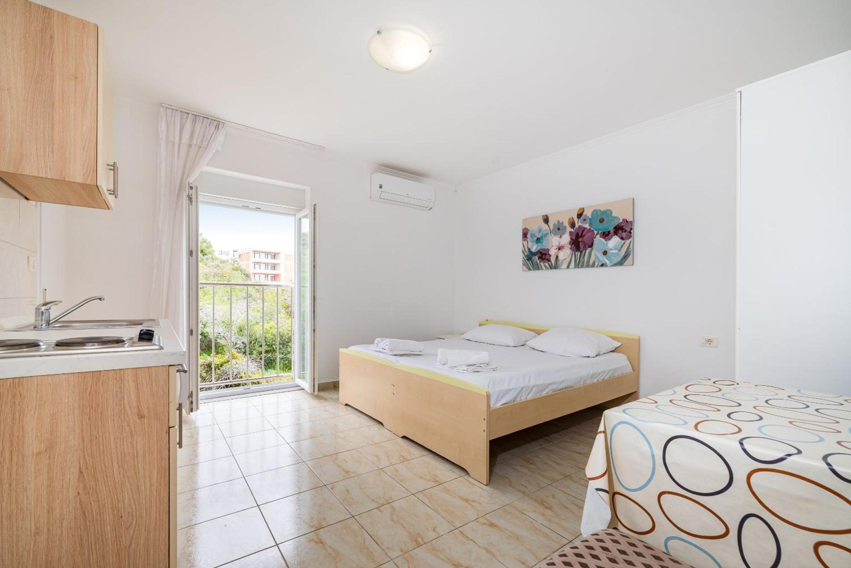 Studio Apartments Near Center