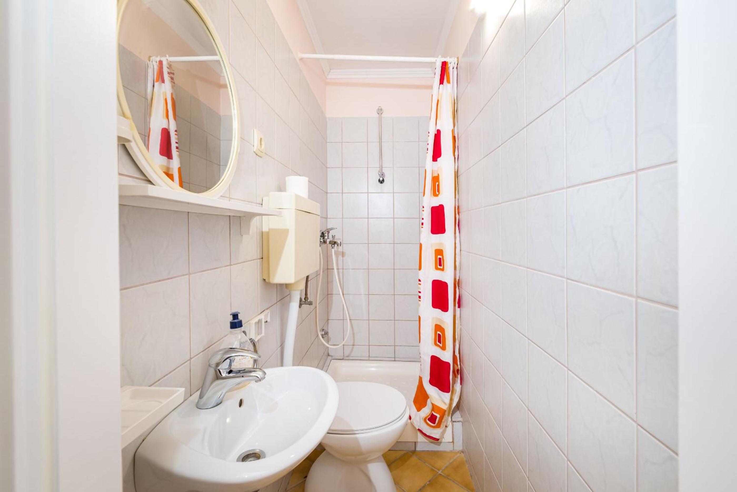 Studio Apartments Near Center