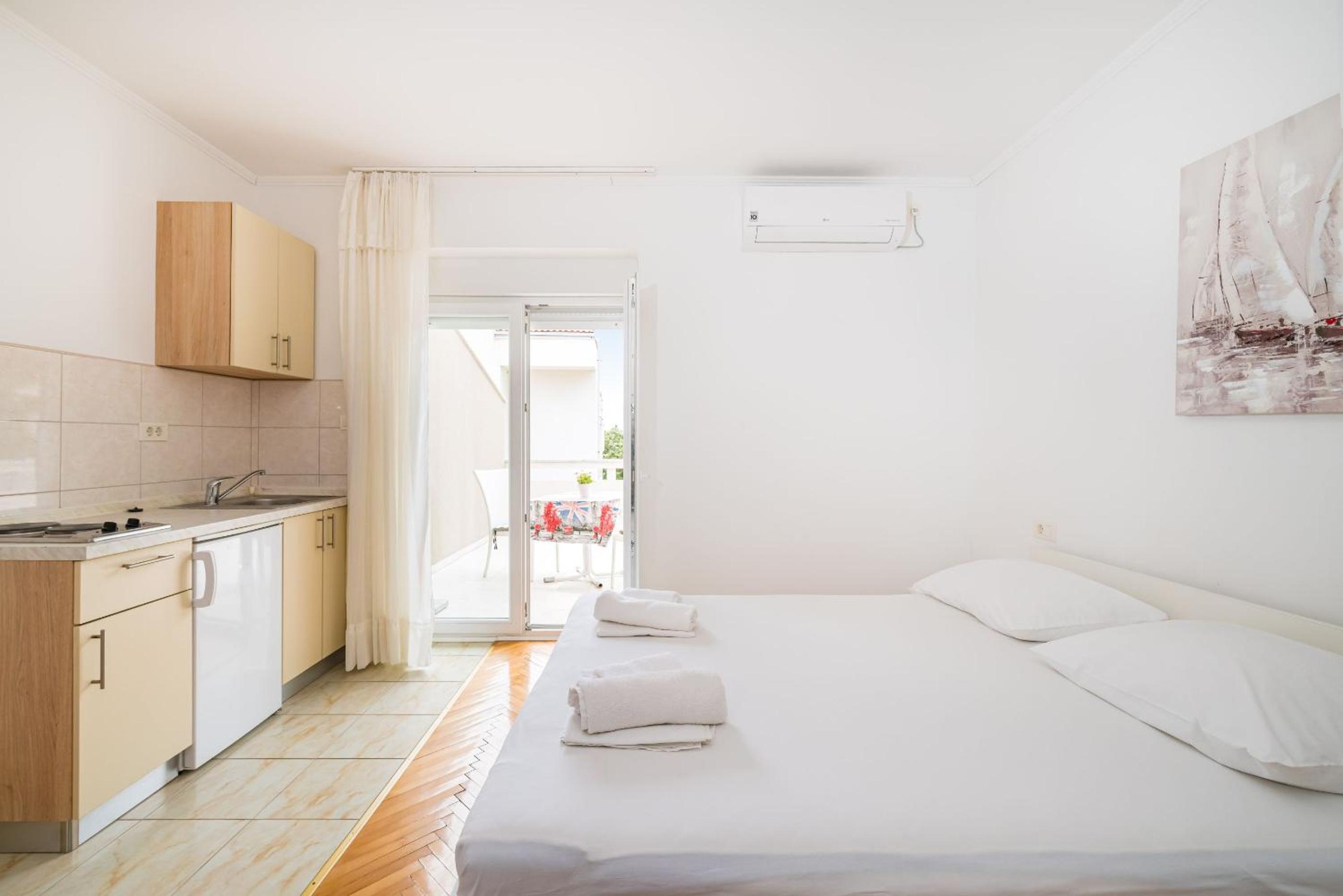 Studio Apartments Near Center