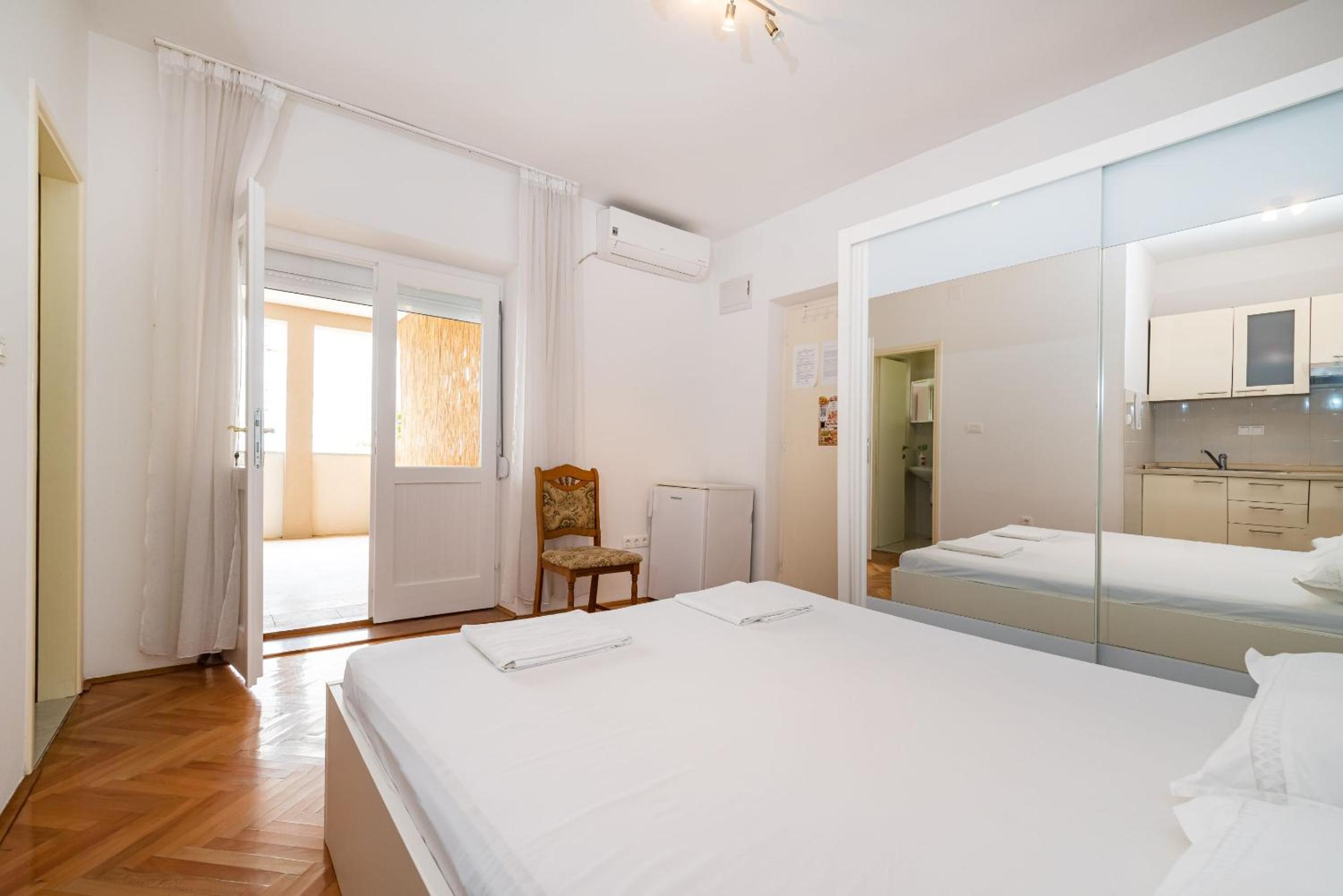 Studio Apartments Near Center