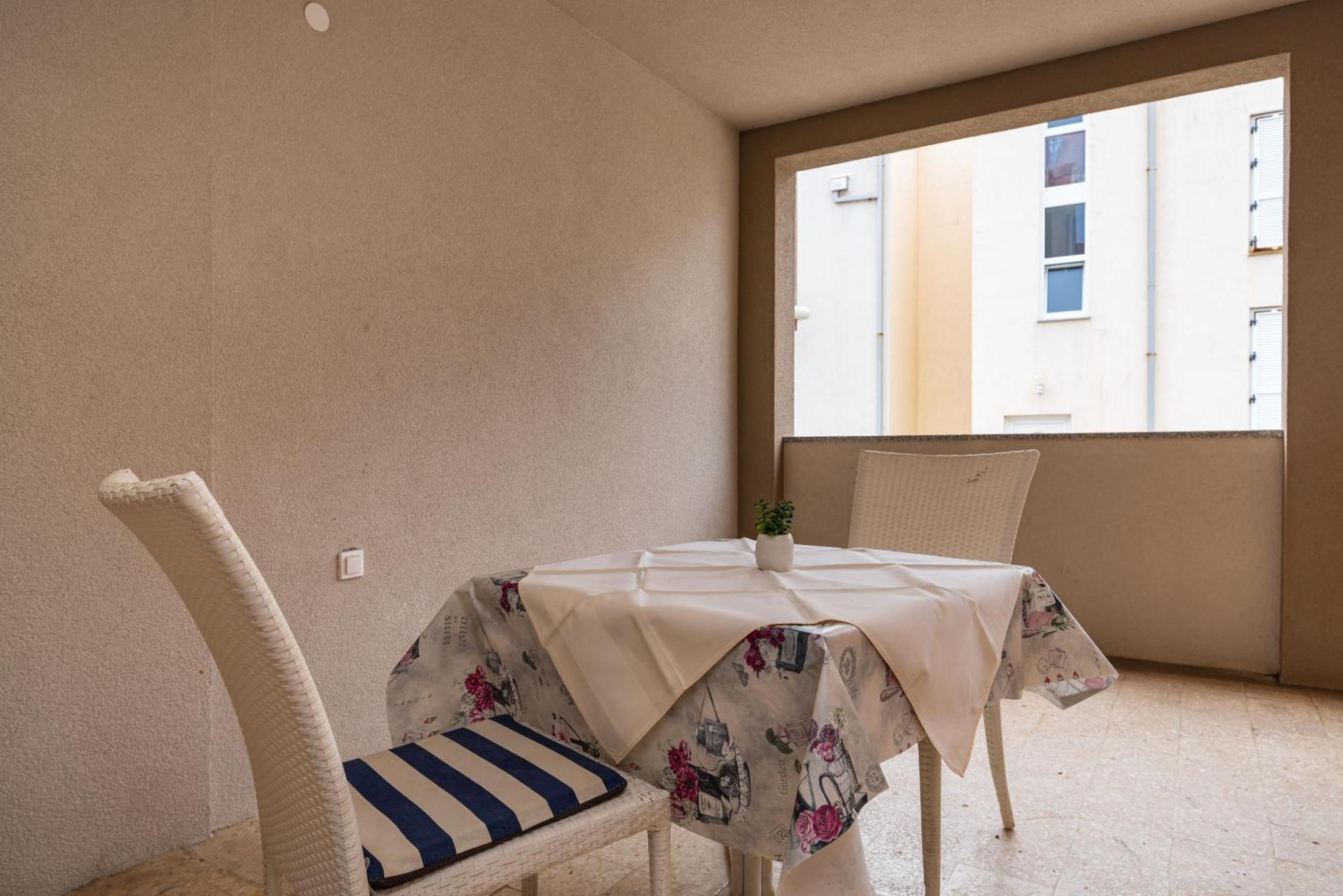 Studio Apartments Near Center