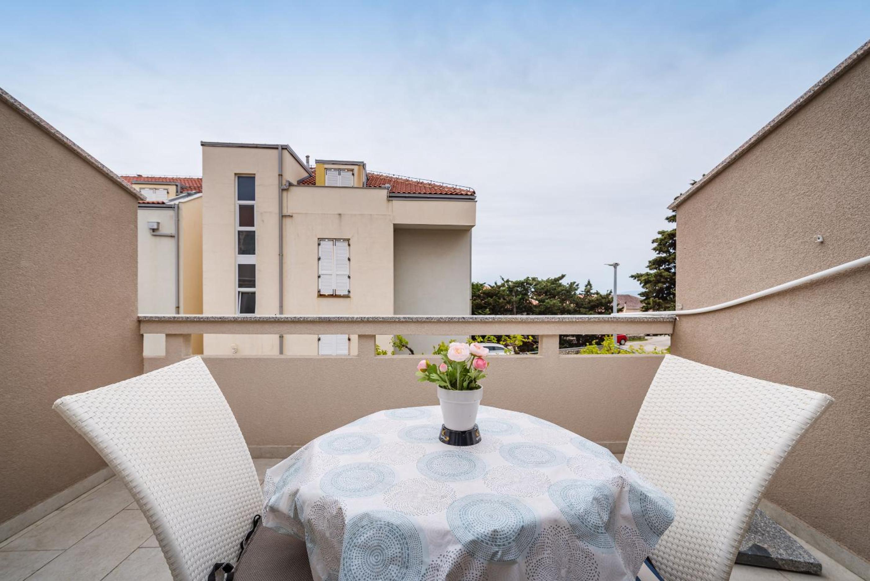 Studio Apartments Near Center