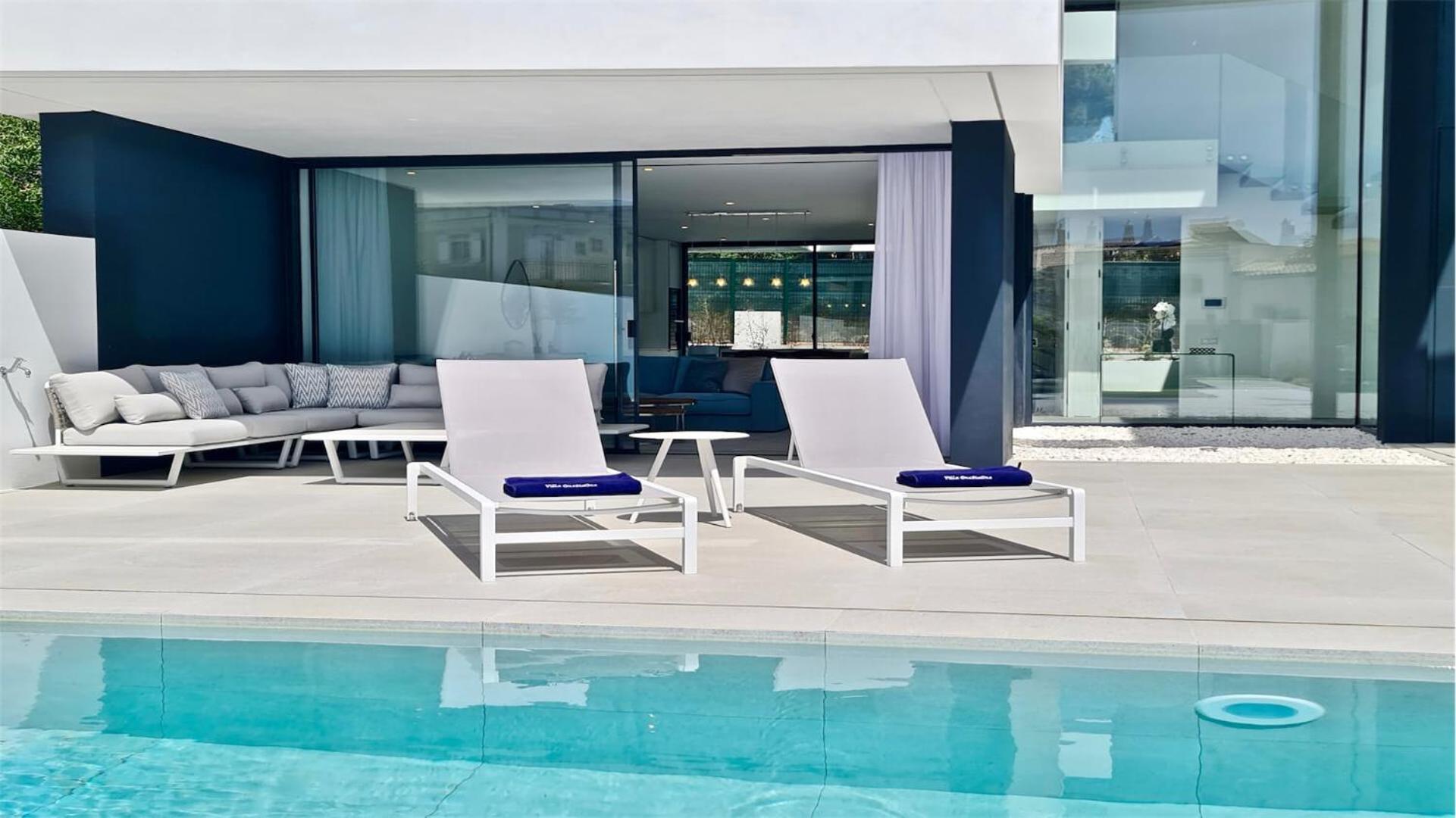 OneSixOne-Cleverdetails, Luxury villa, Sleeps 8 adults 2 children, Private pool and Jacuzzi view 5