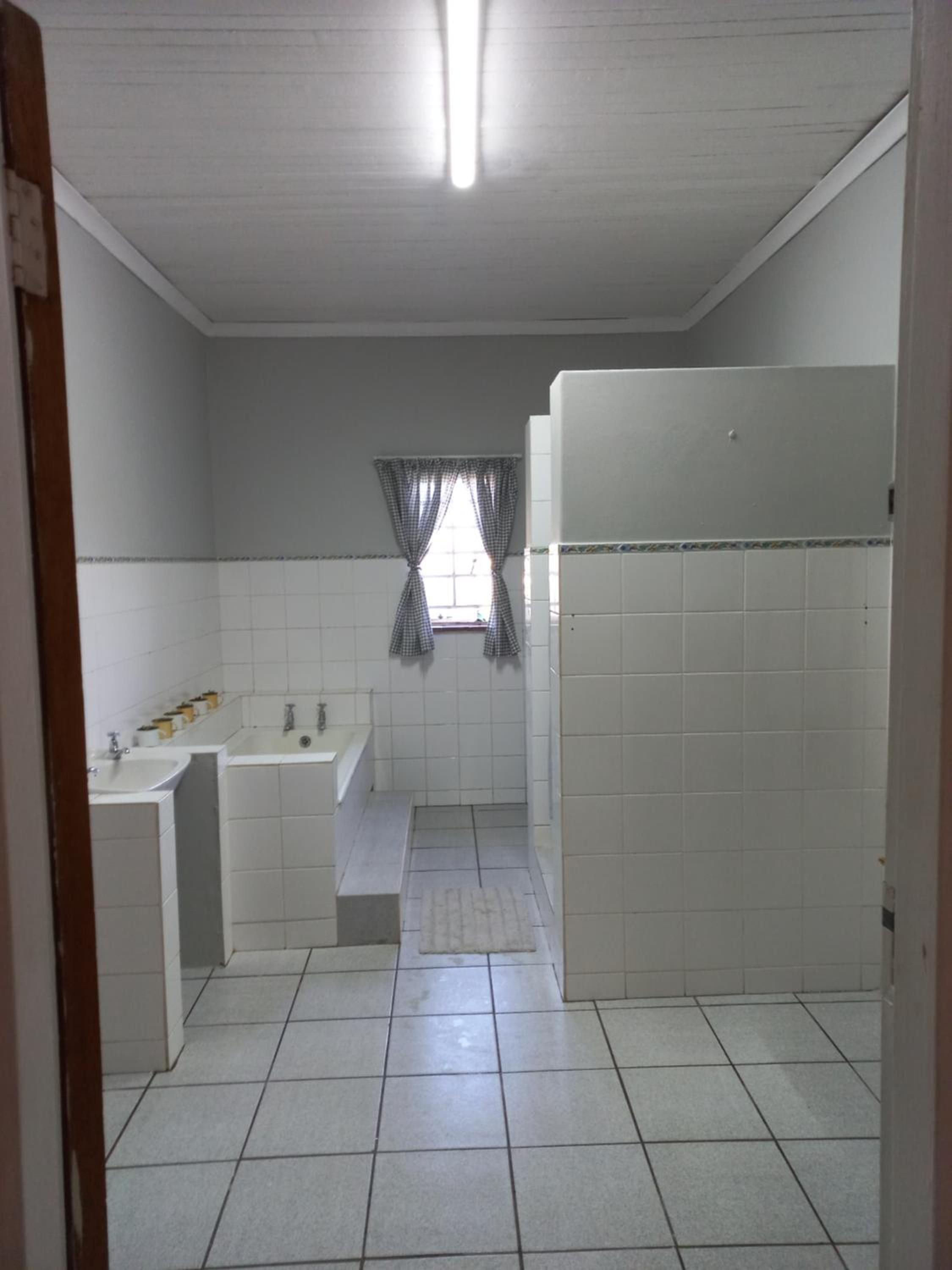 Orange Elephant Backpackers, photo 13