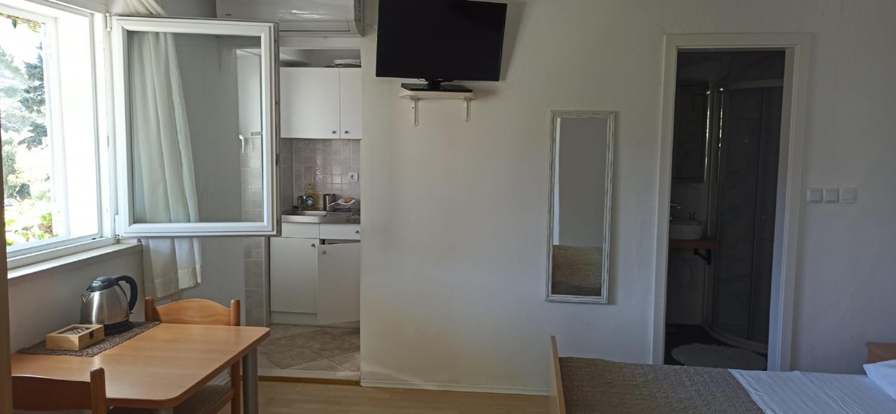 Apartments & Rooms Jokovic